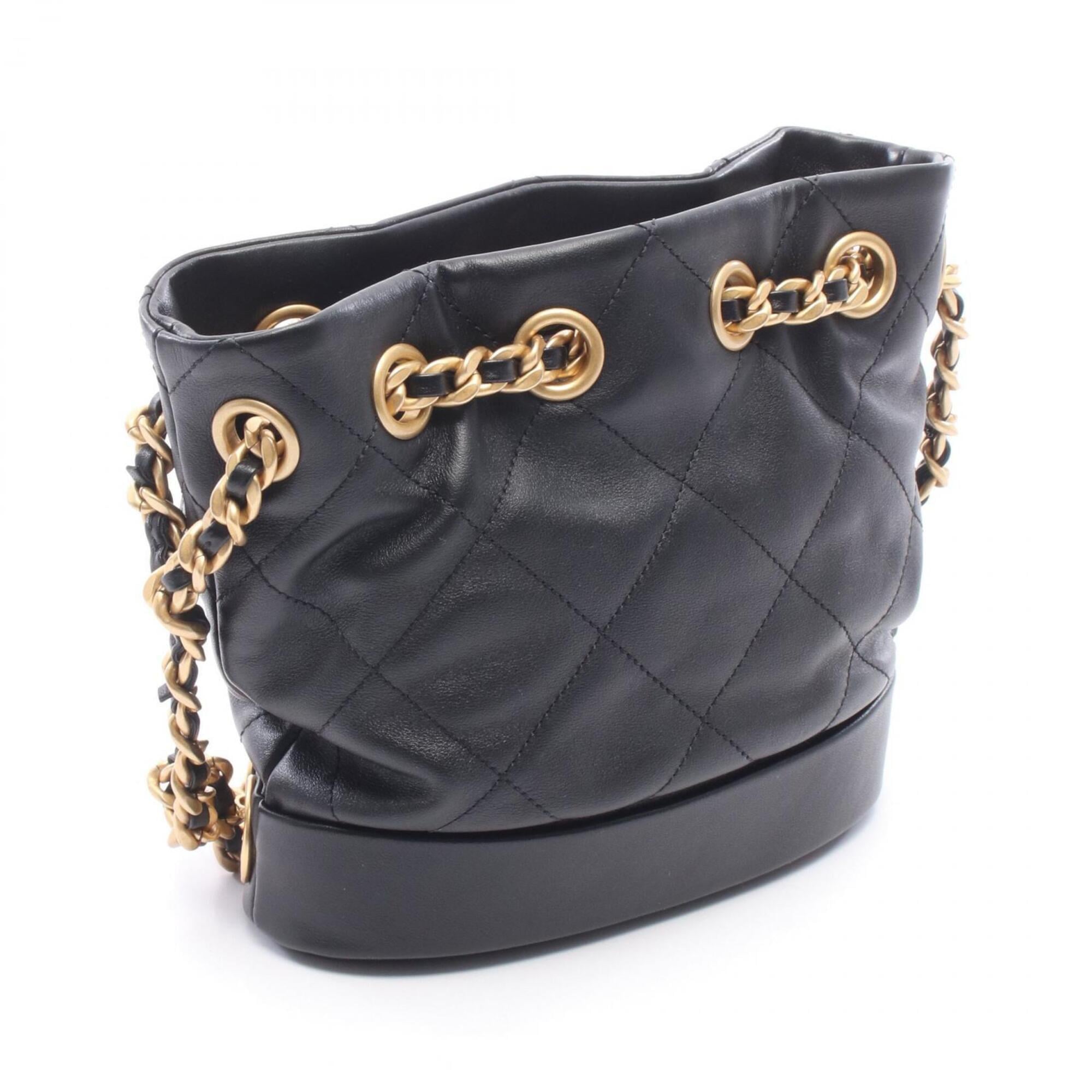 Chanel Black Leather Handbag Shoulder Bag (Pre-Owned)