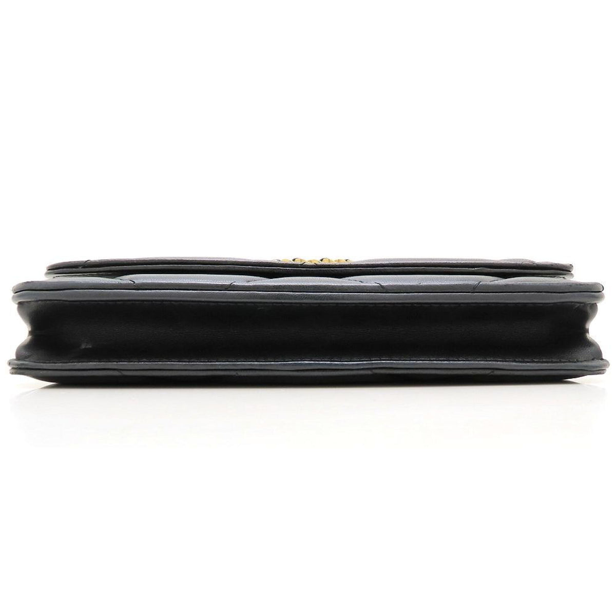 Chanel Black Leather Shoulder Bag (Pre-Owned)