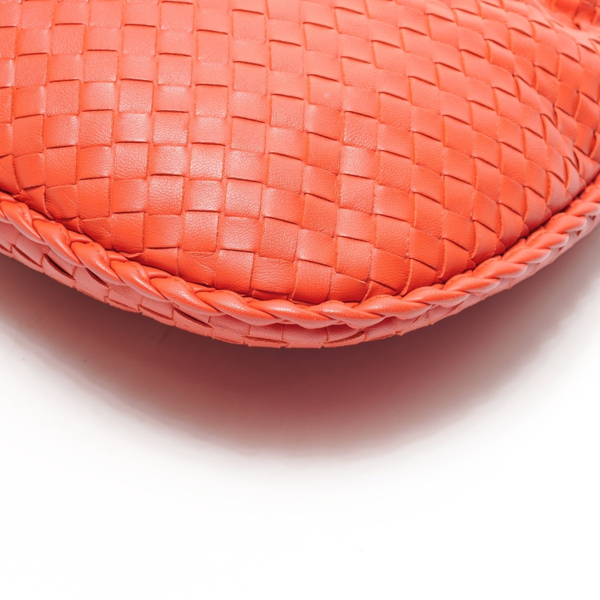 Bottega Veneta Red Color Intrecciato Handbag (Pre-Owned)