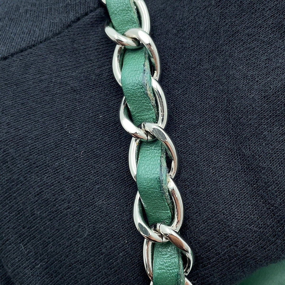 Chanel Matelasse Green Leather Pochette Shoulder Bag (Pre-Owned)