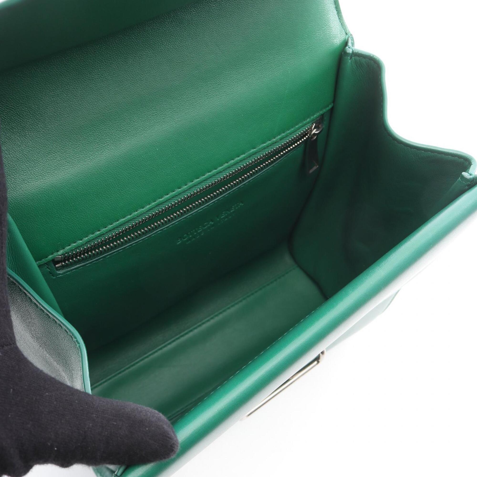 Bottega Veneta Green Leather Handbag Shoulder Bag (Pre-Owned)