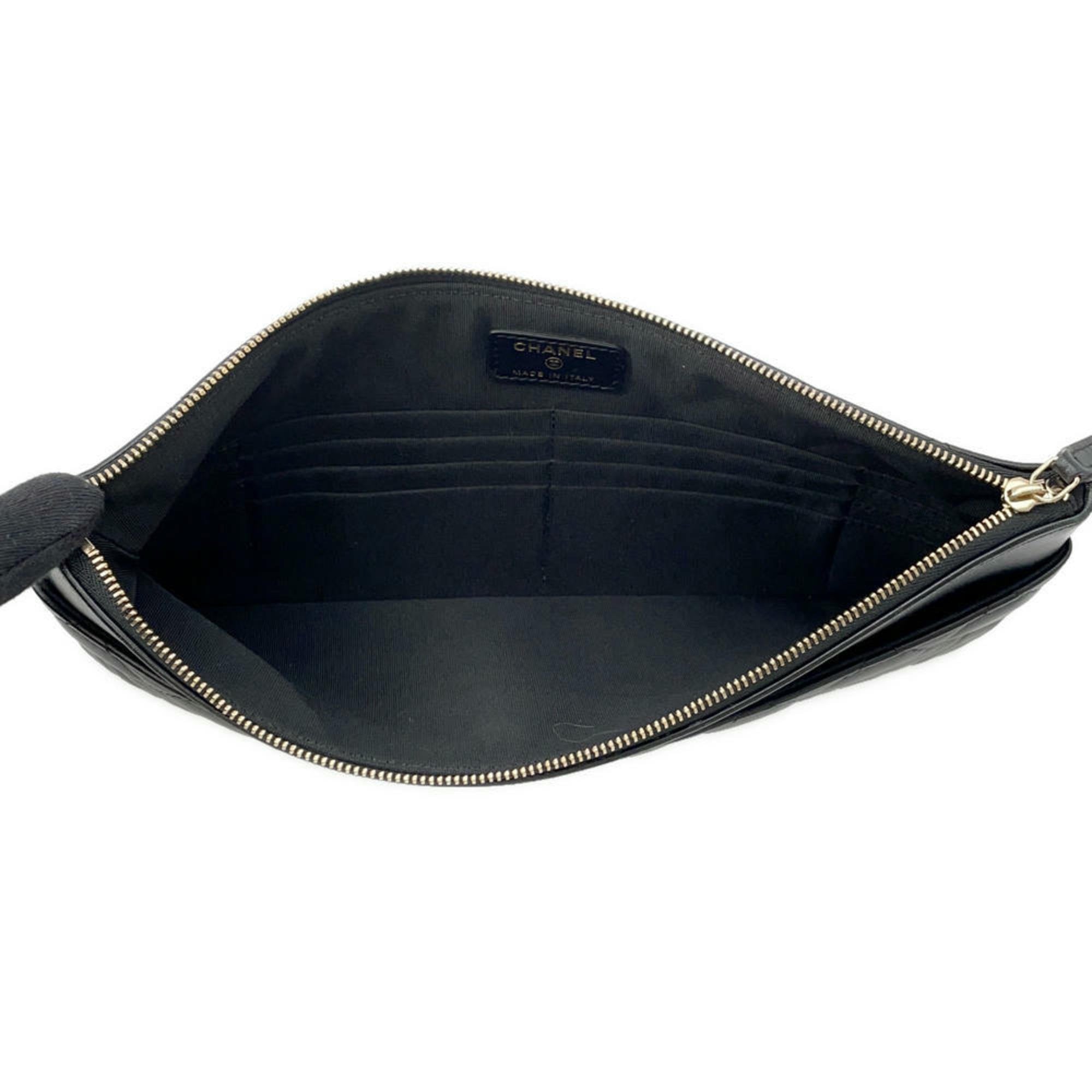 Chanel Black Leather Clutch Bag (Pre-Owned)