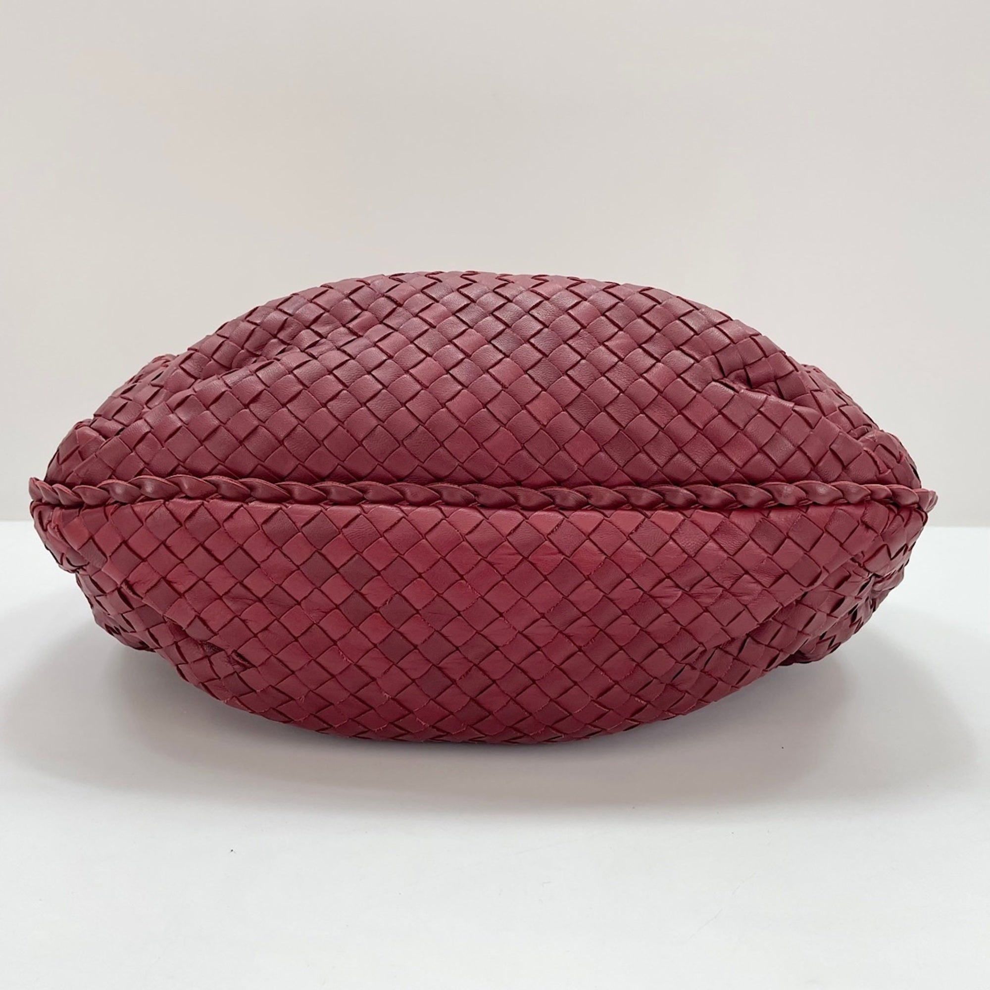 Bottega Veneta Red Color Leather Shoulder Bag (Pre-Owned)