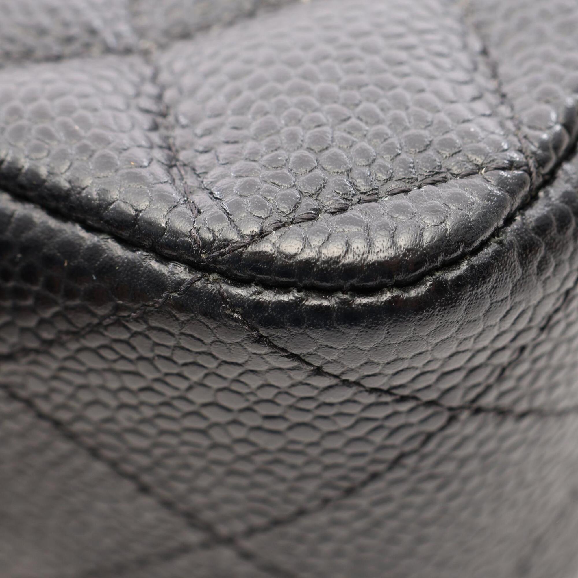 Chanel Black Grained Calfskin Handbag Shoulder Bag (Pre-Owned)