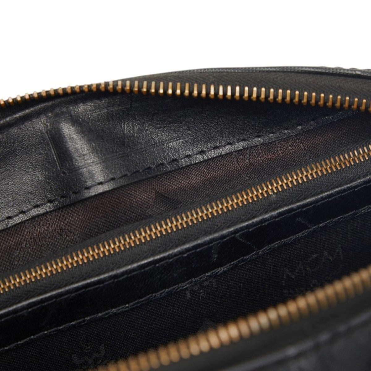 Mcm Black Nylon Leather Handbag Shoulder Bag (Pre-Owned)