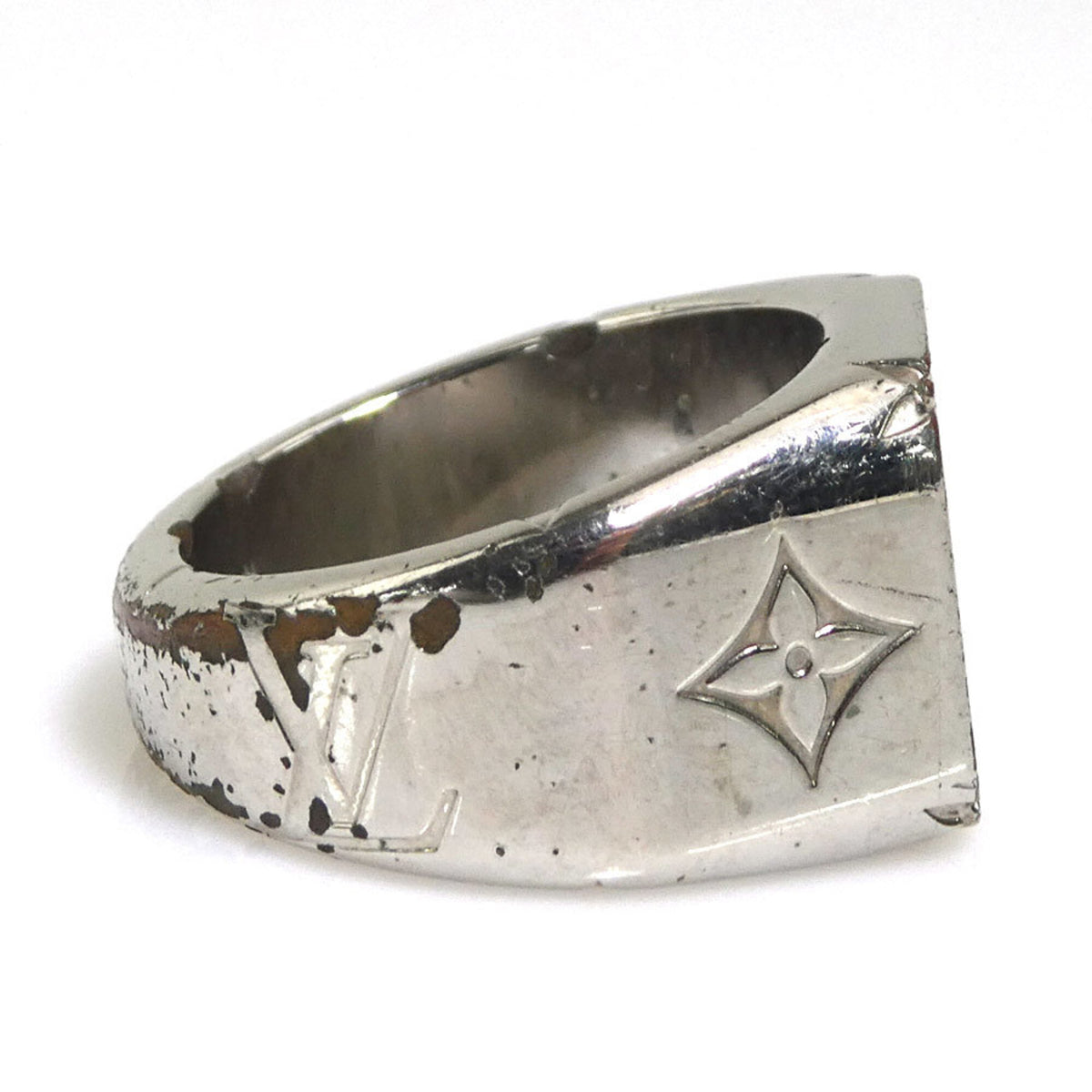 Louis Vuitton Silver Metal Band Ring (Pre-Owned)