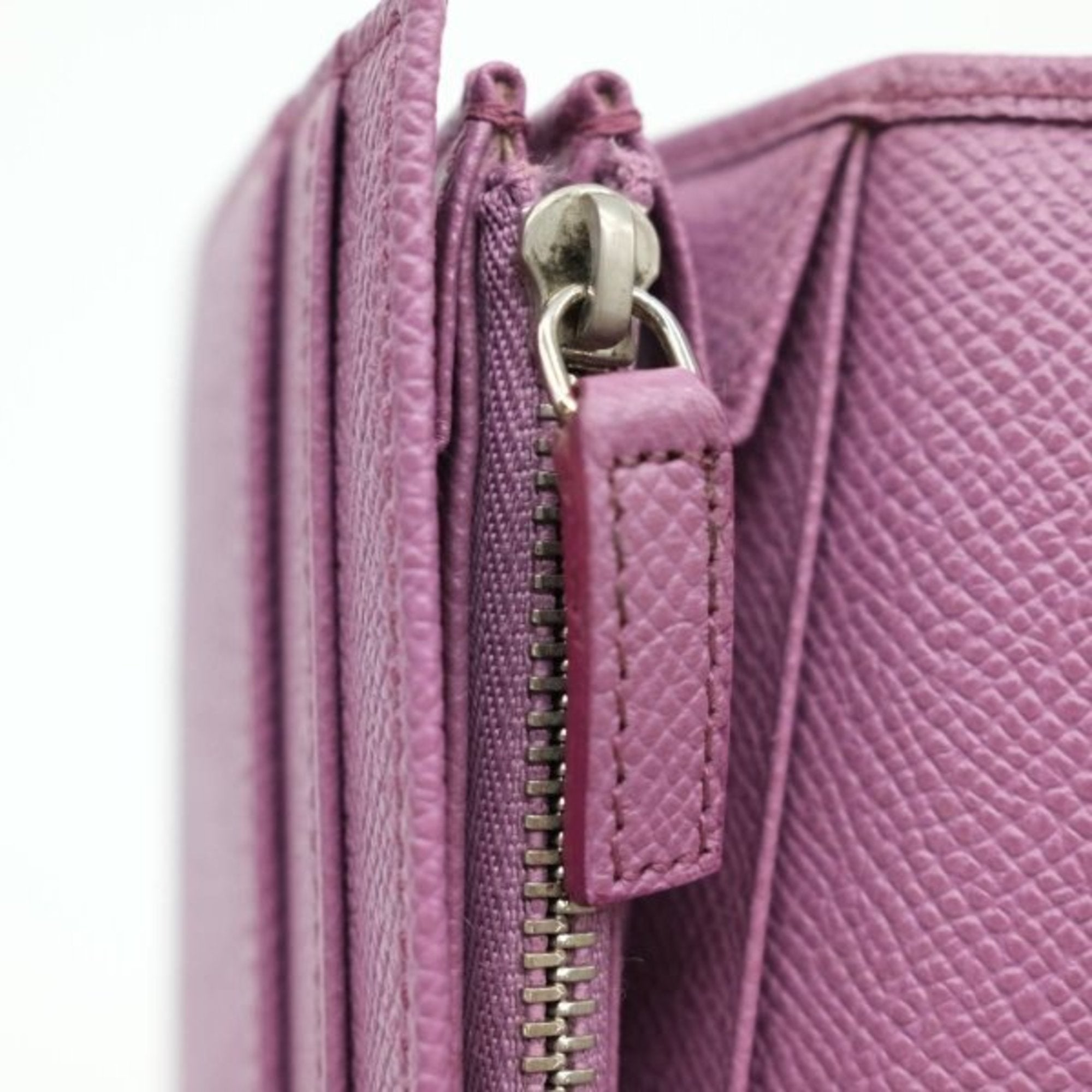 Bvlgari Purple Leather Long Wallet (Bi-Fold) (Pre-Owned)