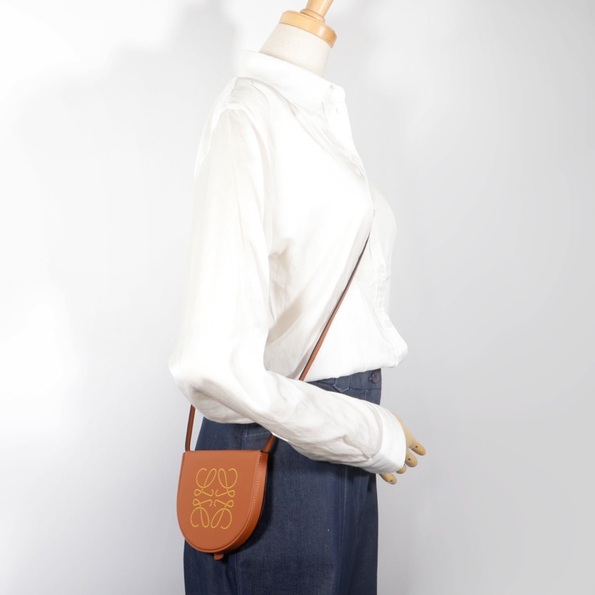 Loewe Brown Leather Pochette Pouch Shoulder Bag (Pre-Owned)