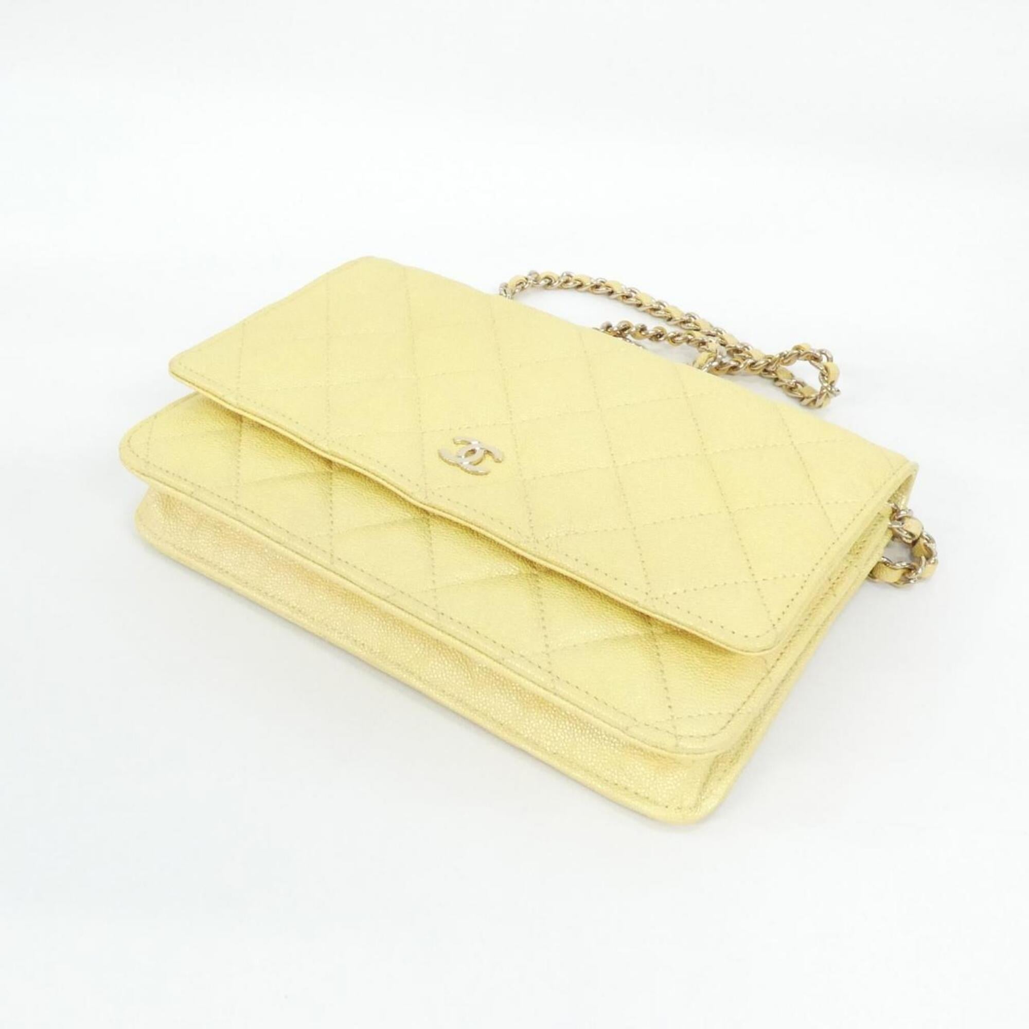 Chanel Leather Chain/Shoulder Wallet (Pre-Owned)