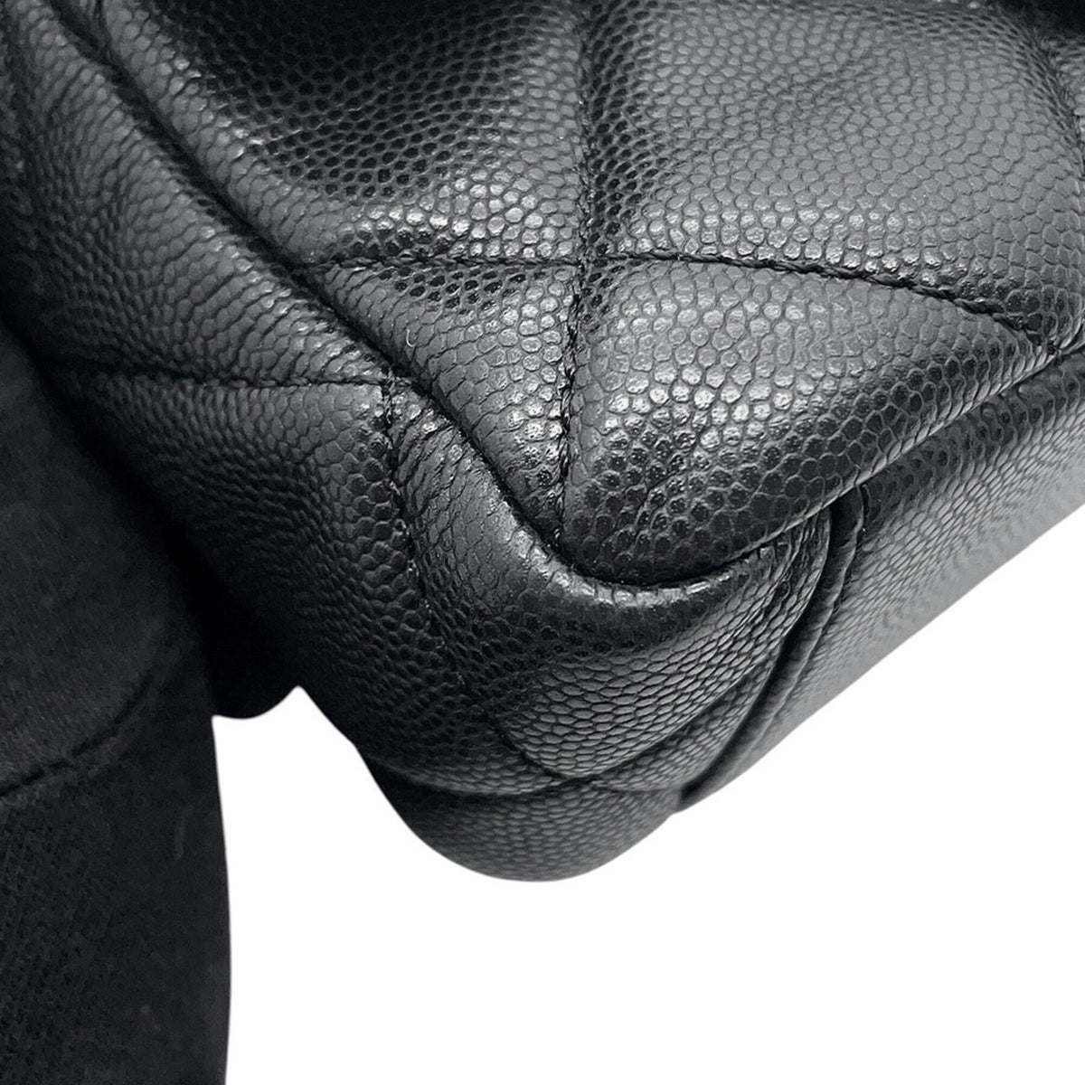 Chanel Matelasse Black Grained Calfskin Shoulder Bag (Pre-Owned)