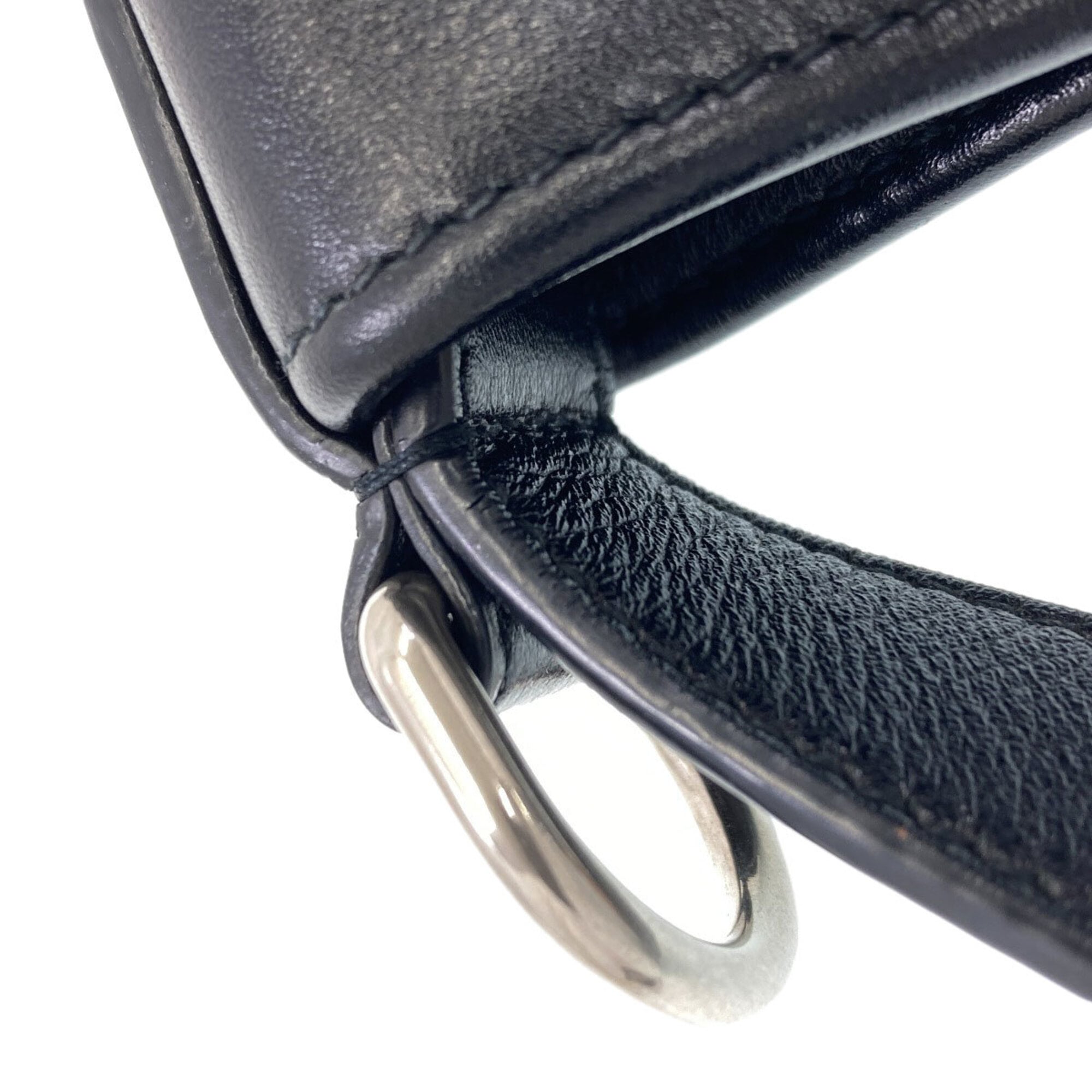 Saint Laurent Black Leather Shoulder Bag (Pre-Owned)