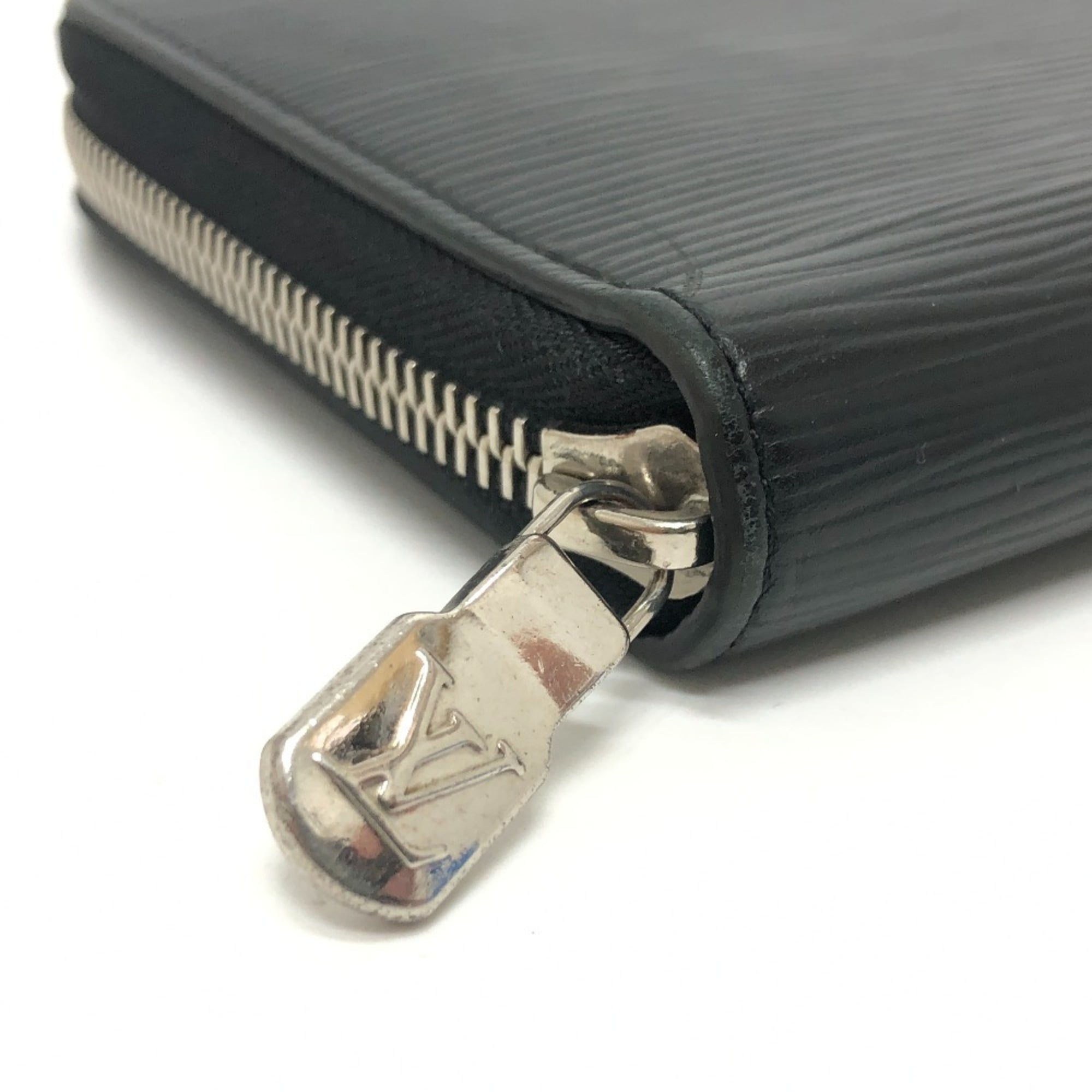 Louis Vuitton Black Epi Leather Long Wallet (Bi-Fold) (Pre-Owned)