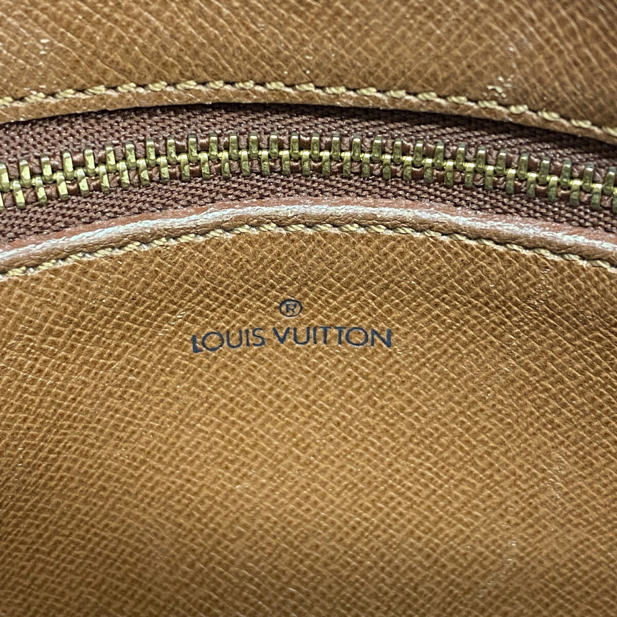 Louis Vuitton Brown Shoulder Bag (Pre-Owned)