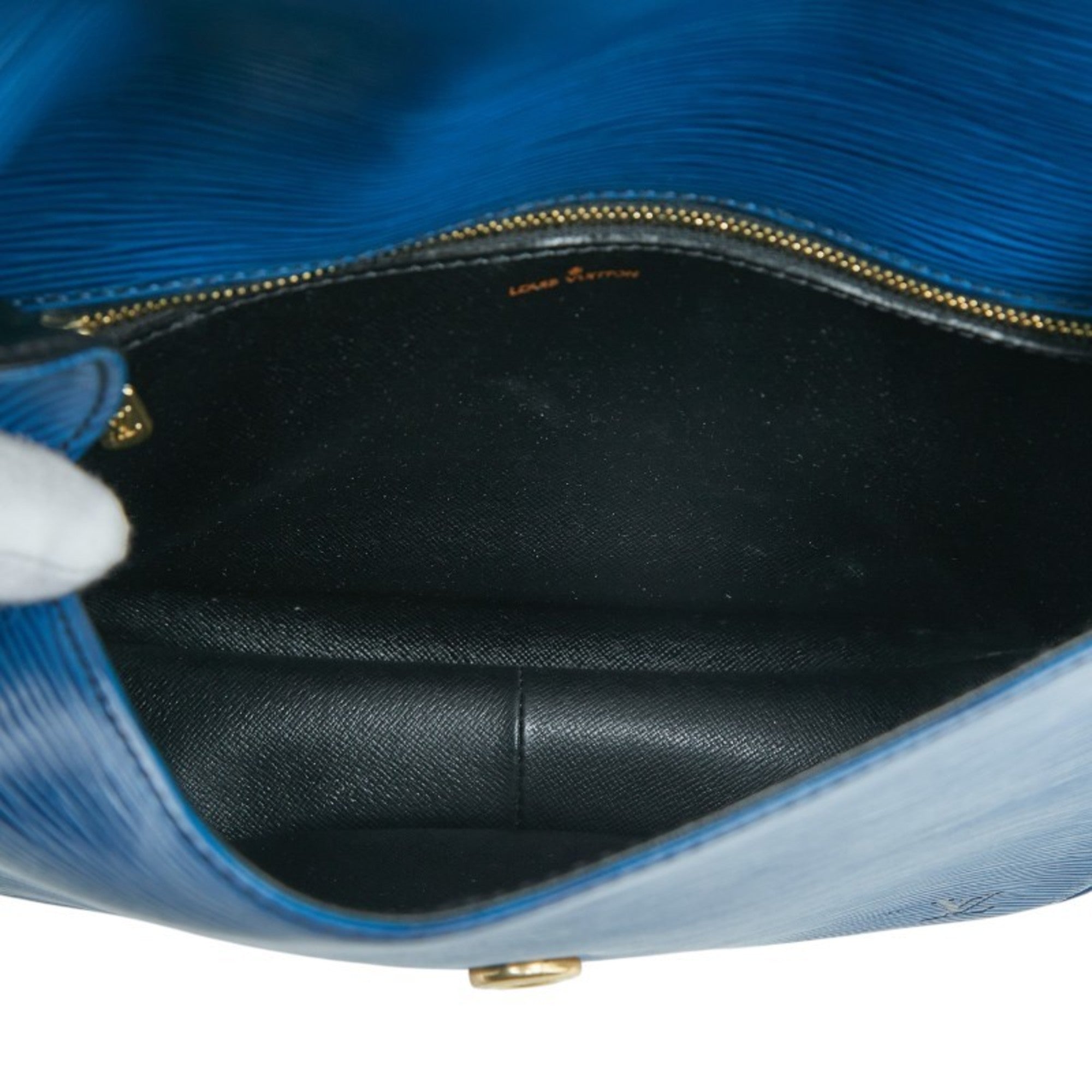 Louis Vuitton Toledo Blue Leather Shoulder Bag (Pre-Owned)