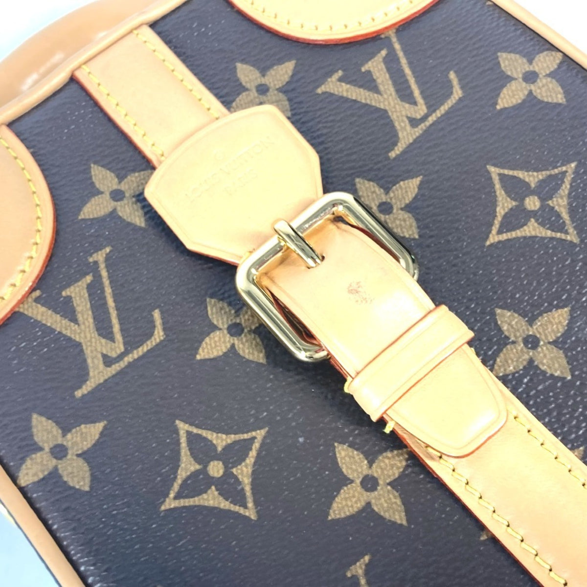 Louis Vuitton Brown Monogram Handbag Pochette Shoulder Bag (Pre-Owned)
