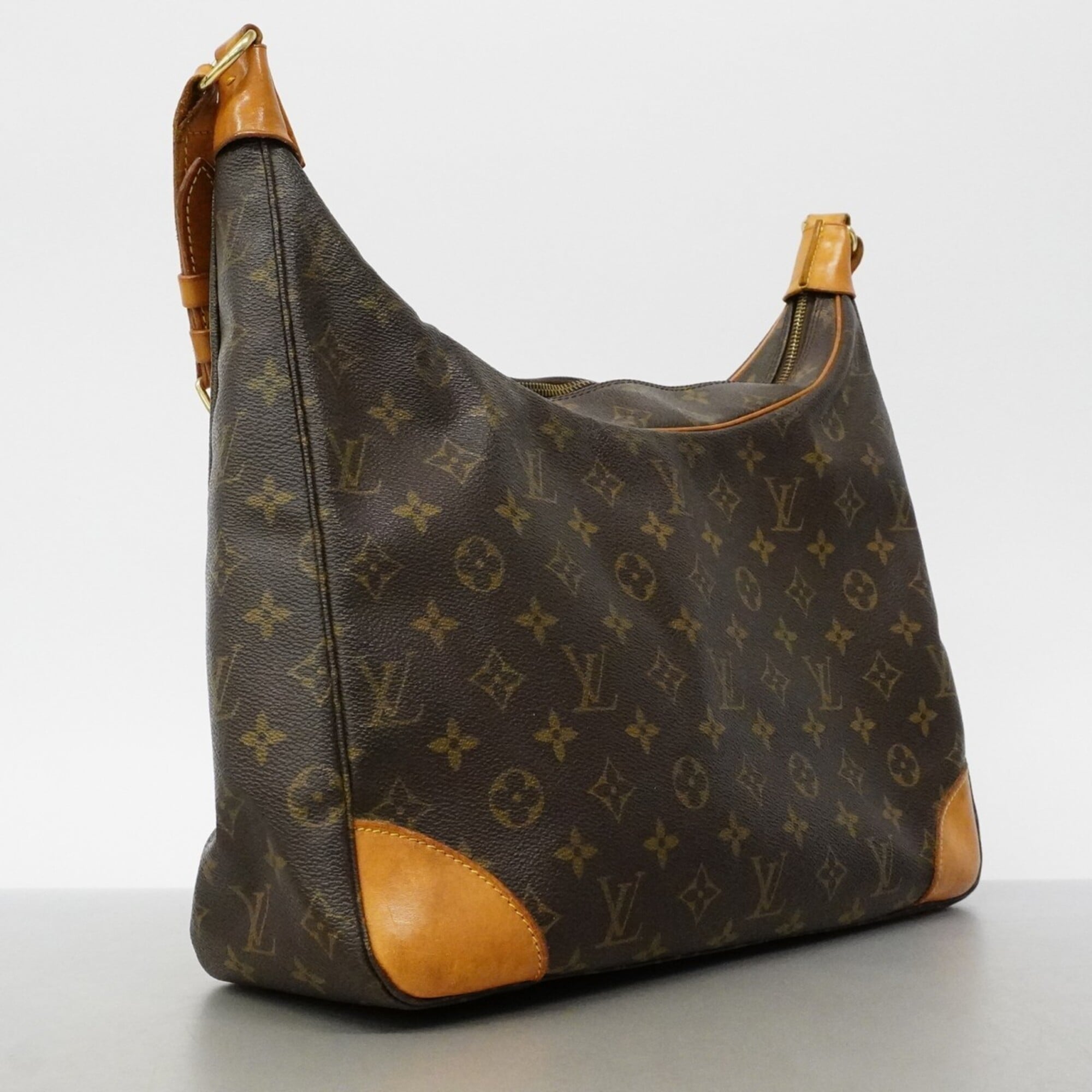 Louis Vuitton Brown Shoulder Bag (Pre-Owned)