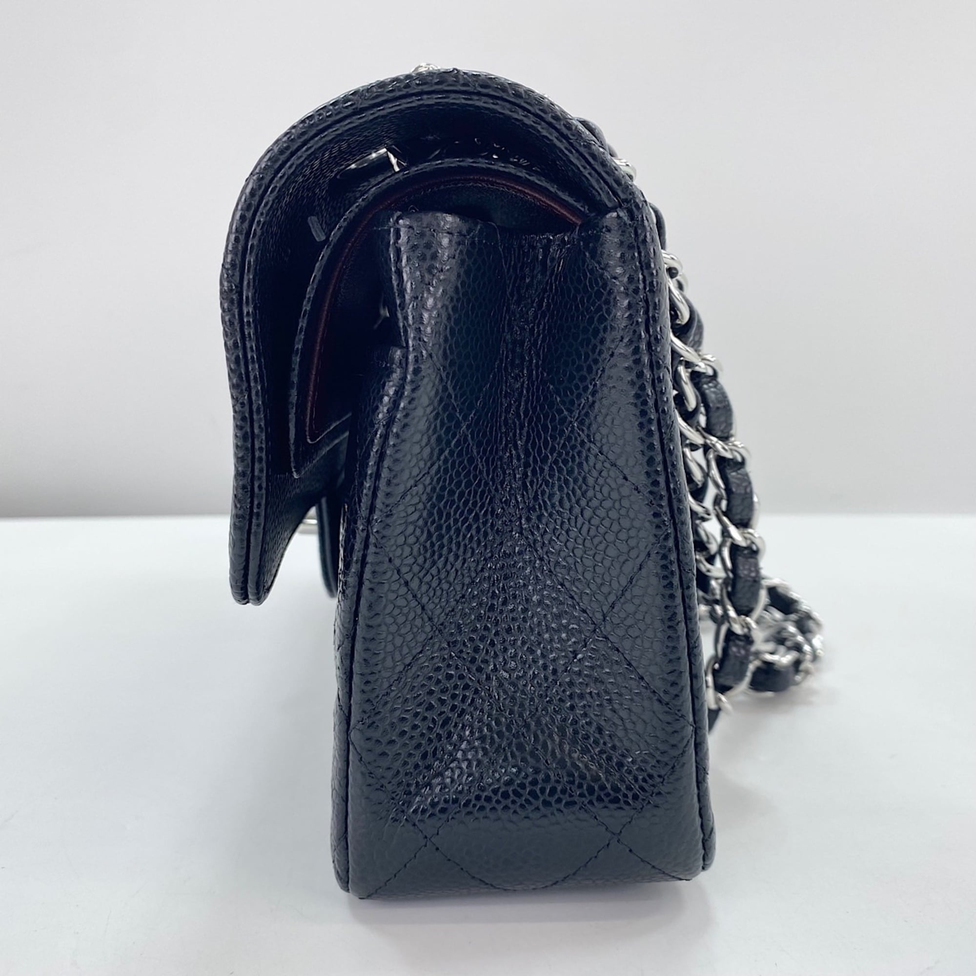 Chanel Matelasse Black Shoulder Bag (Pre-Owned)
