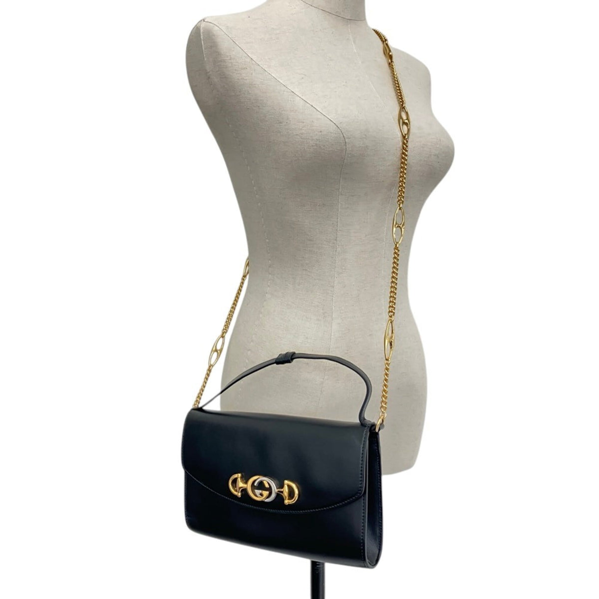 Gucci Black Leather Shoulder Bag (Pre-Owned)