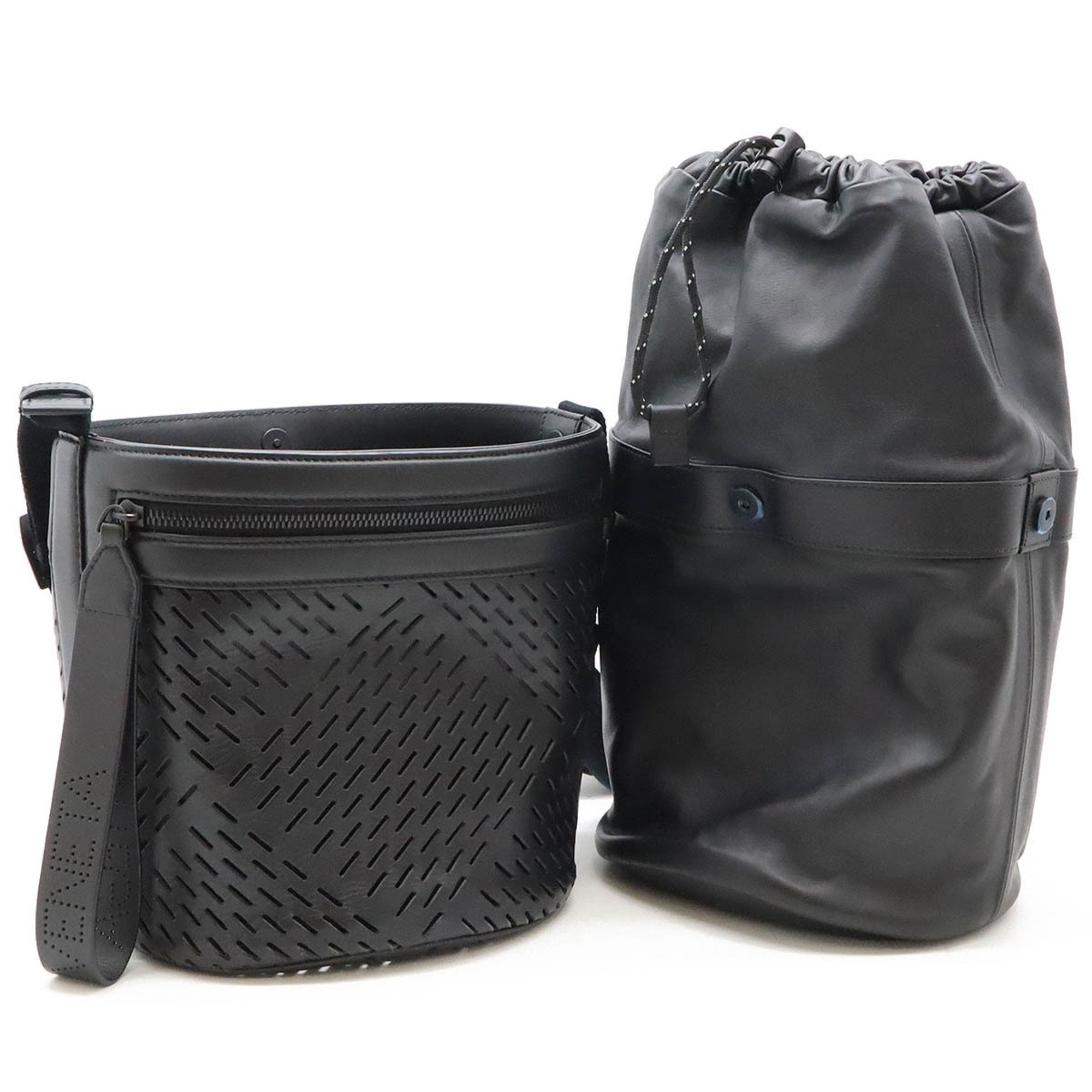 Bottega Veneta Black Leather Shoulder Bag (Pre-Owned)