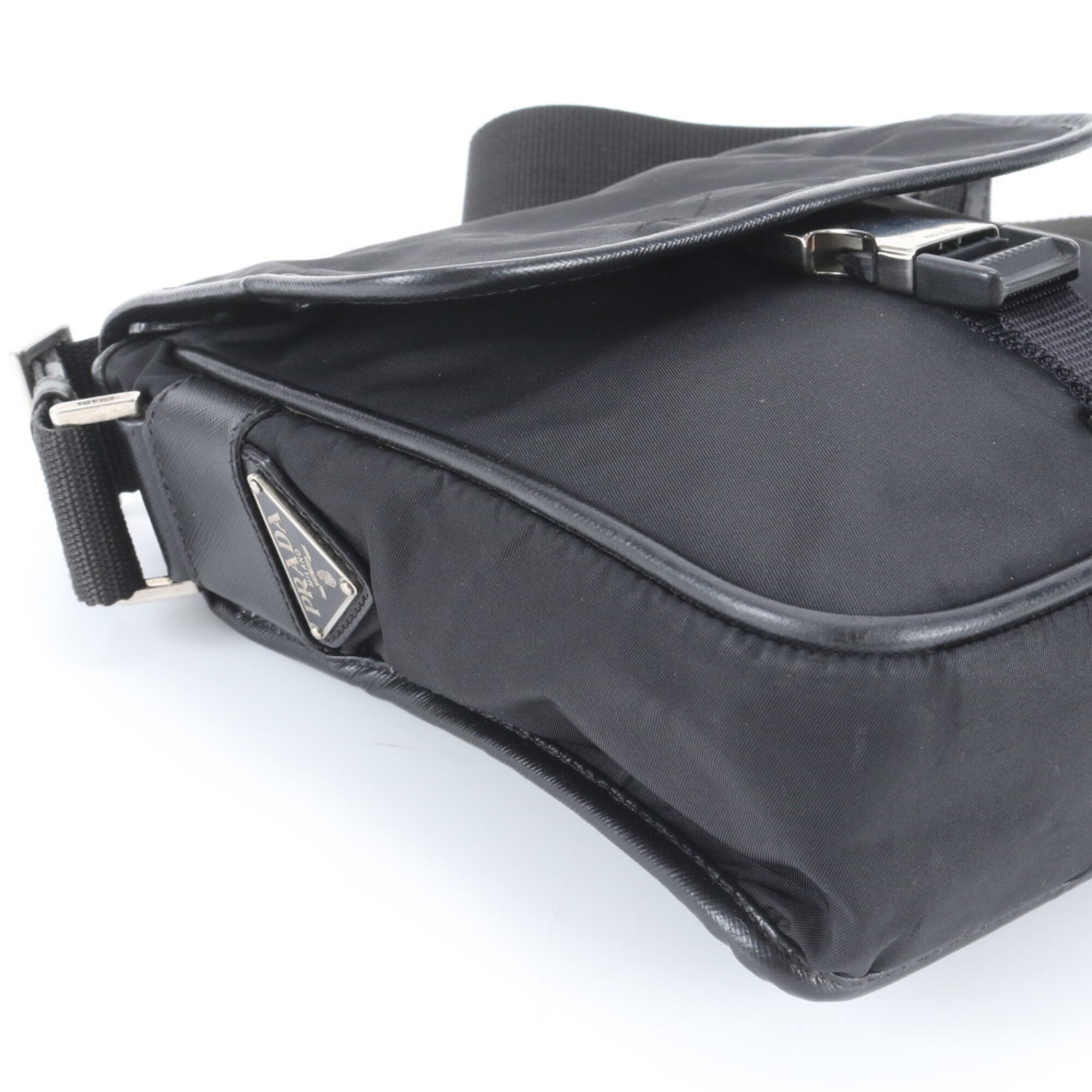 Prada Black Nylon Leather Shoulder Bag (Pre-Owned)
