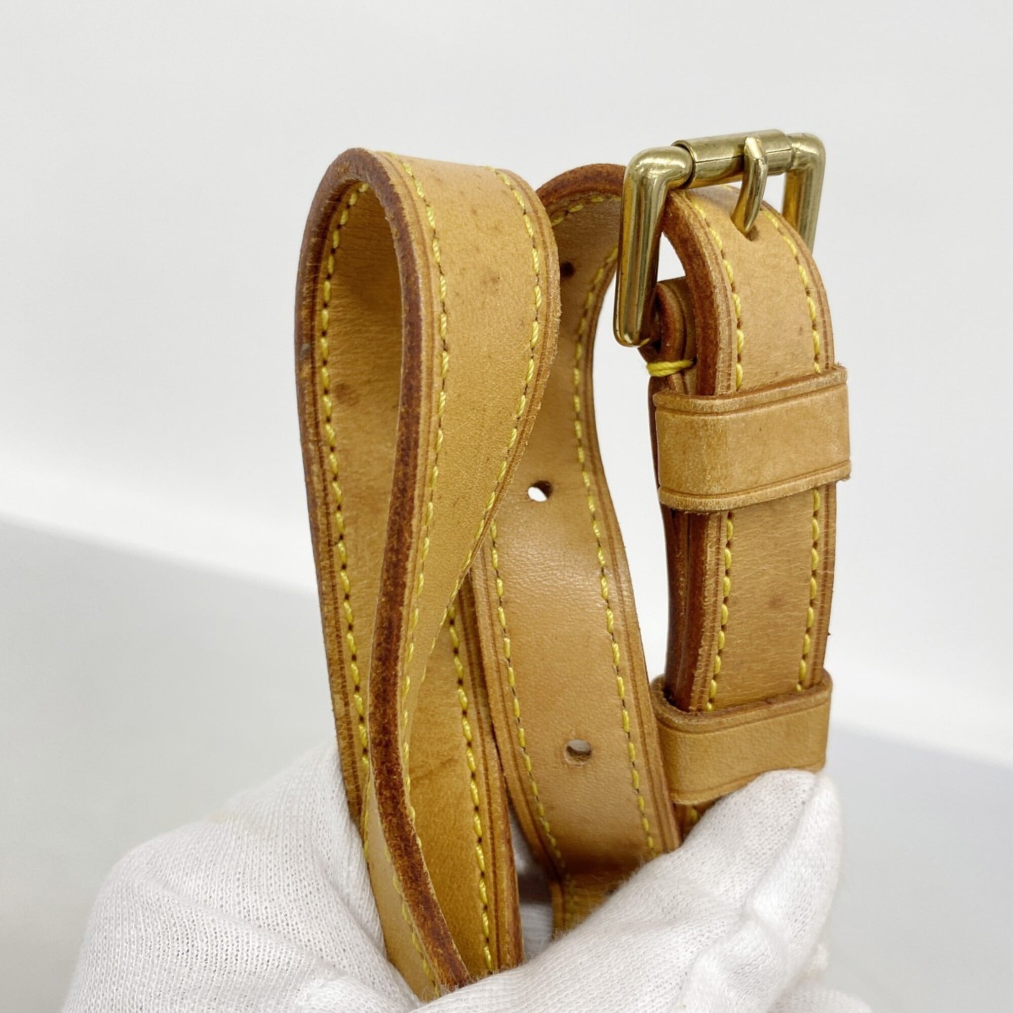 Louis Vuitton Brown Shoulder Bag (Pre-Owned)
