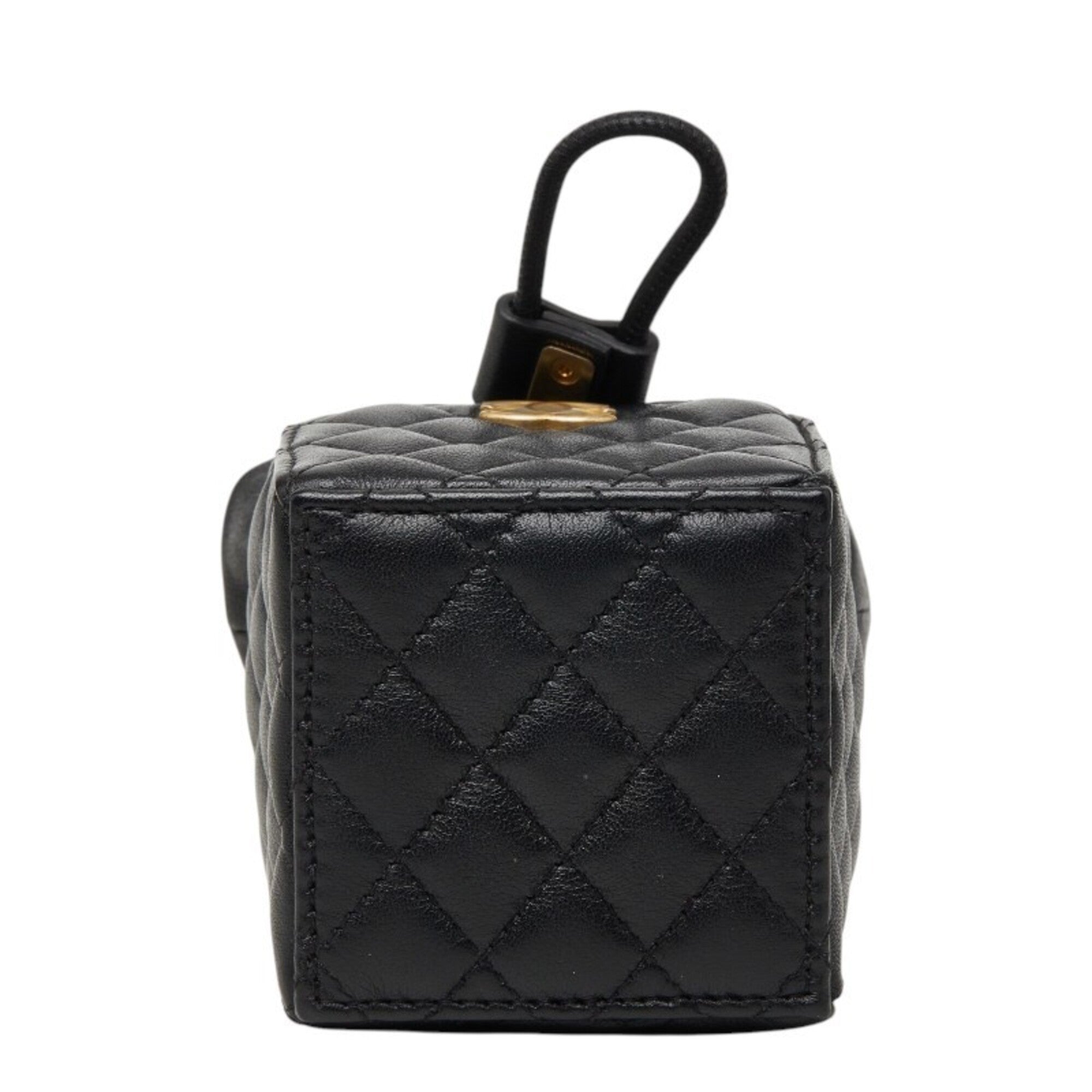 Chanel Black Leather Shoulder Bag (Pre-Owned)