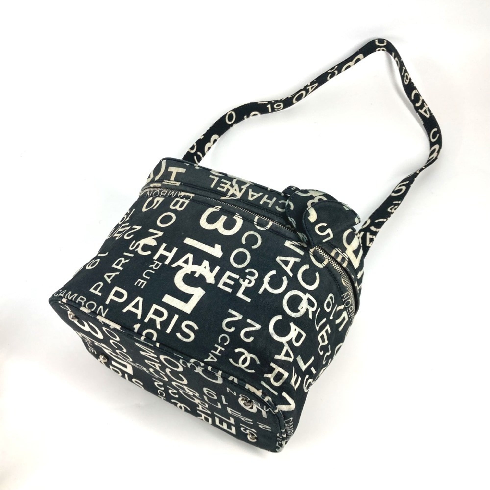 Chanel Black White Canvas Beach Bag Handbag Shoulder Bag Vanity Bag (Pre-Owned)