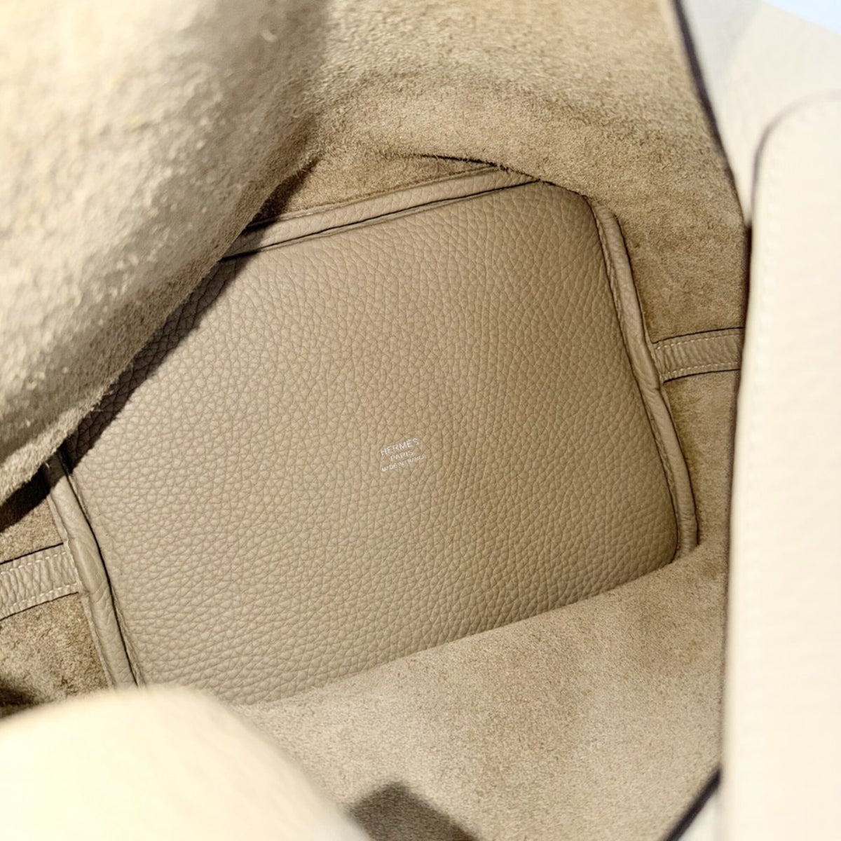 Hermes Beige Handbag (Pre-Owned)