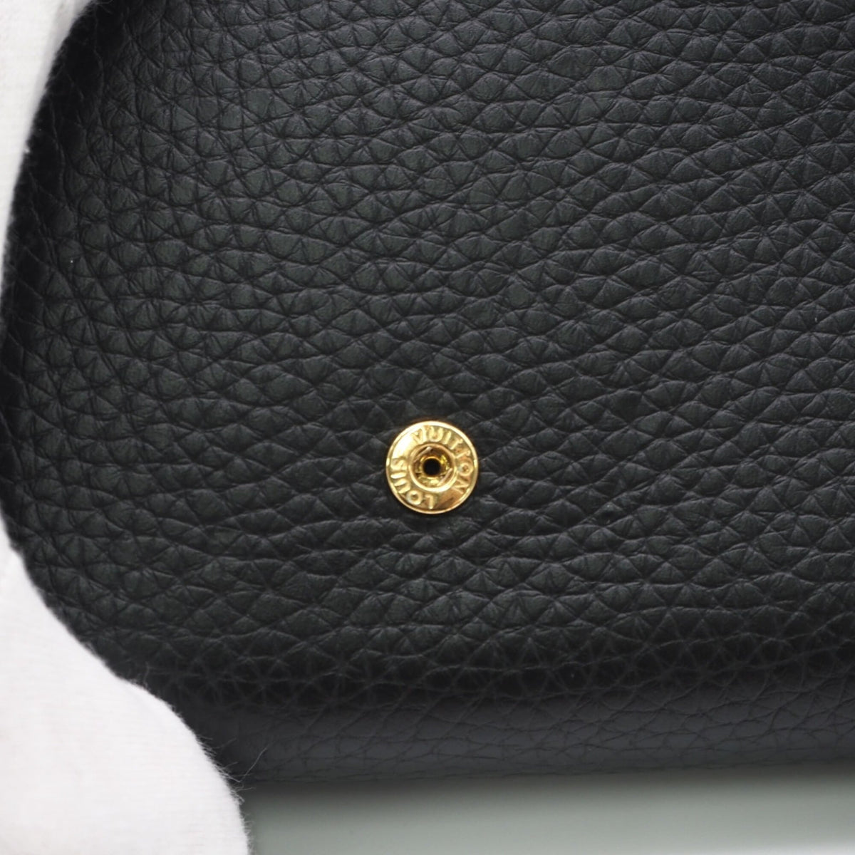 Louis Vuitton Taurillon Black Noir Leather Long Wallet (Bi-Fold) (Pre-Owned)