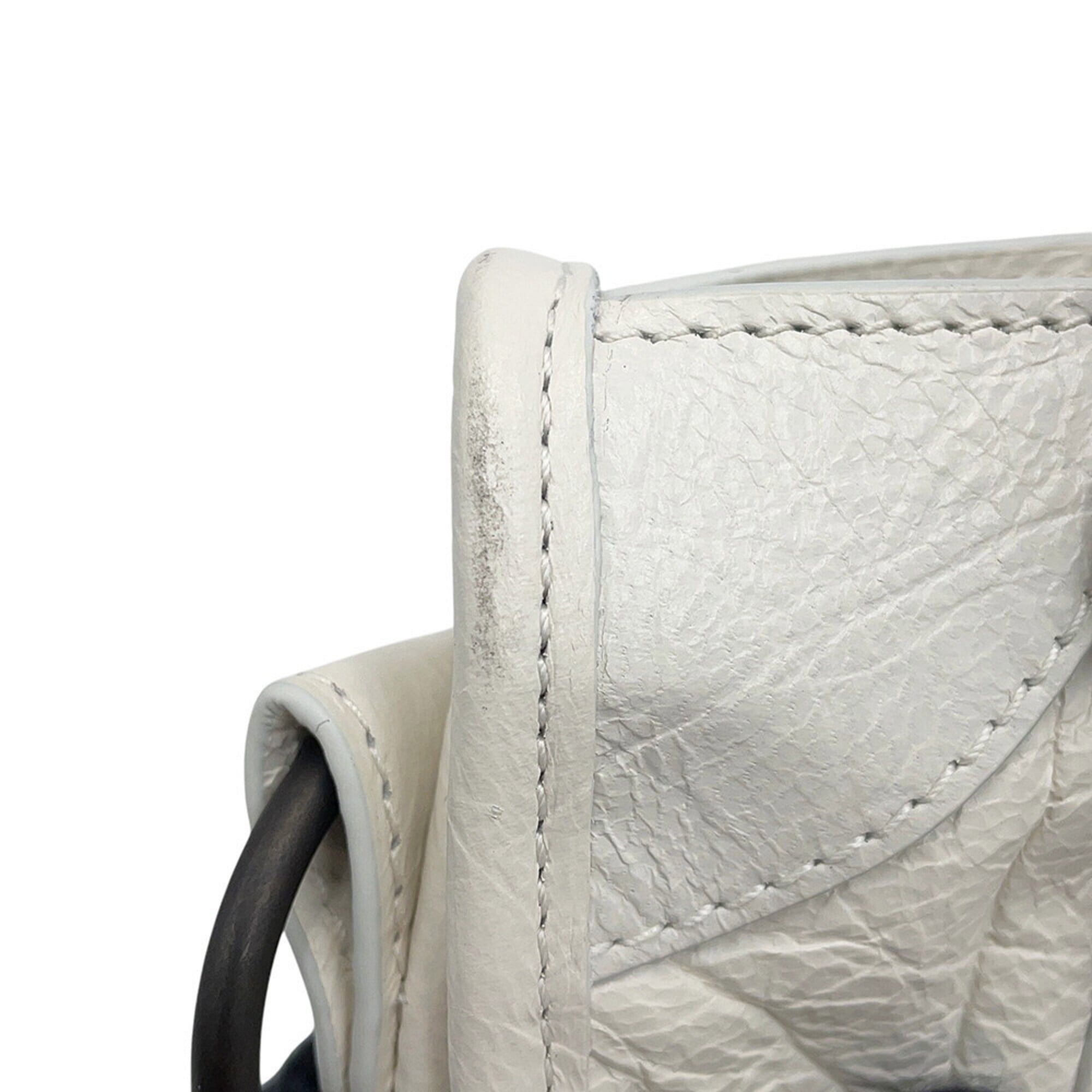 Balenciaga White Leather Handbag Shoulder Bag (Pre-Owned)