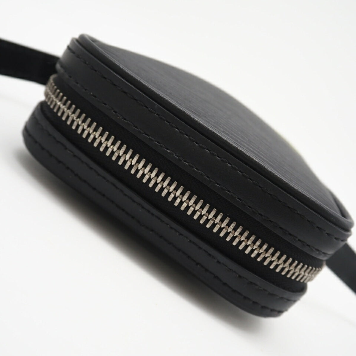 Louis Vuitton Black Yellow Leather Shoulder Bag (Pre-Owned)
