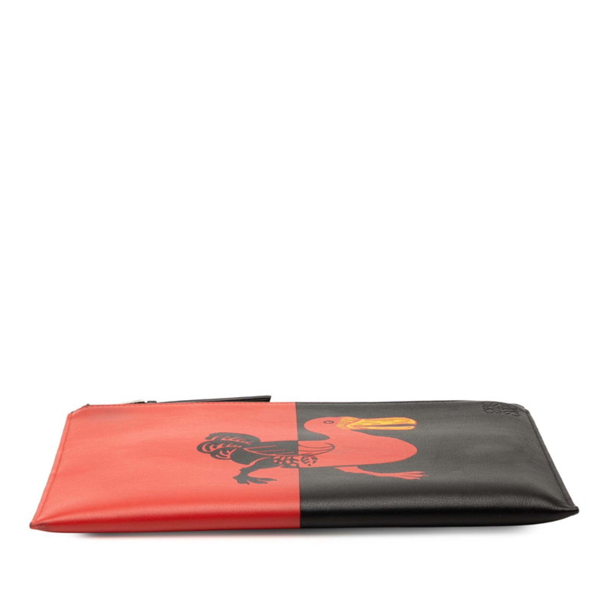 Loewe Black Red Color Leather Clutch Bag (Pre-Owned)