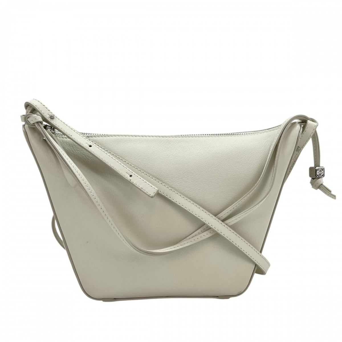 Loewe White Leather Handbag Shoulder Bag (Pre-Owned)