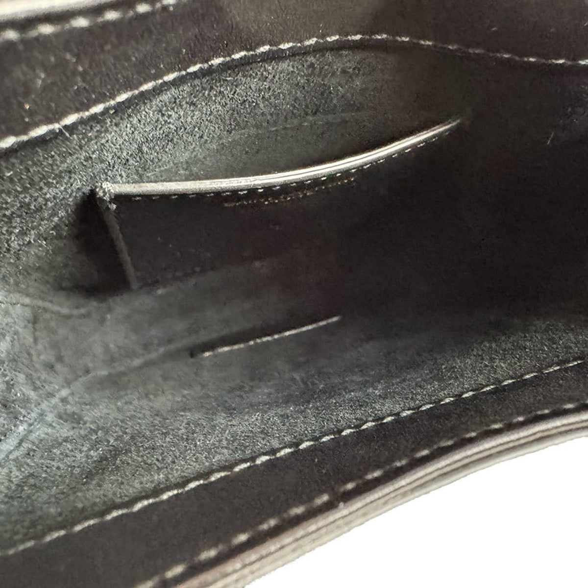 Saint Laurent Black Leather Shoulder Bag (Pre-Owned)