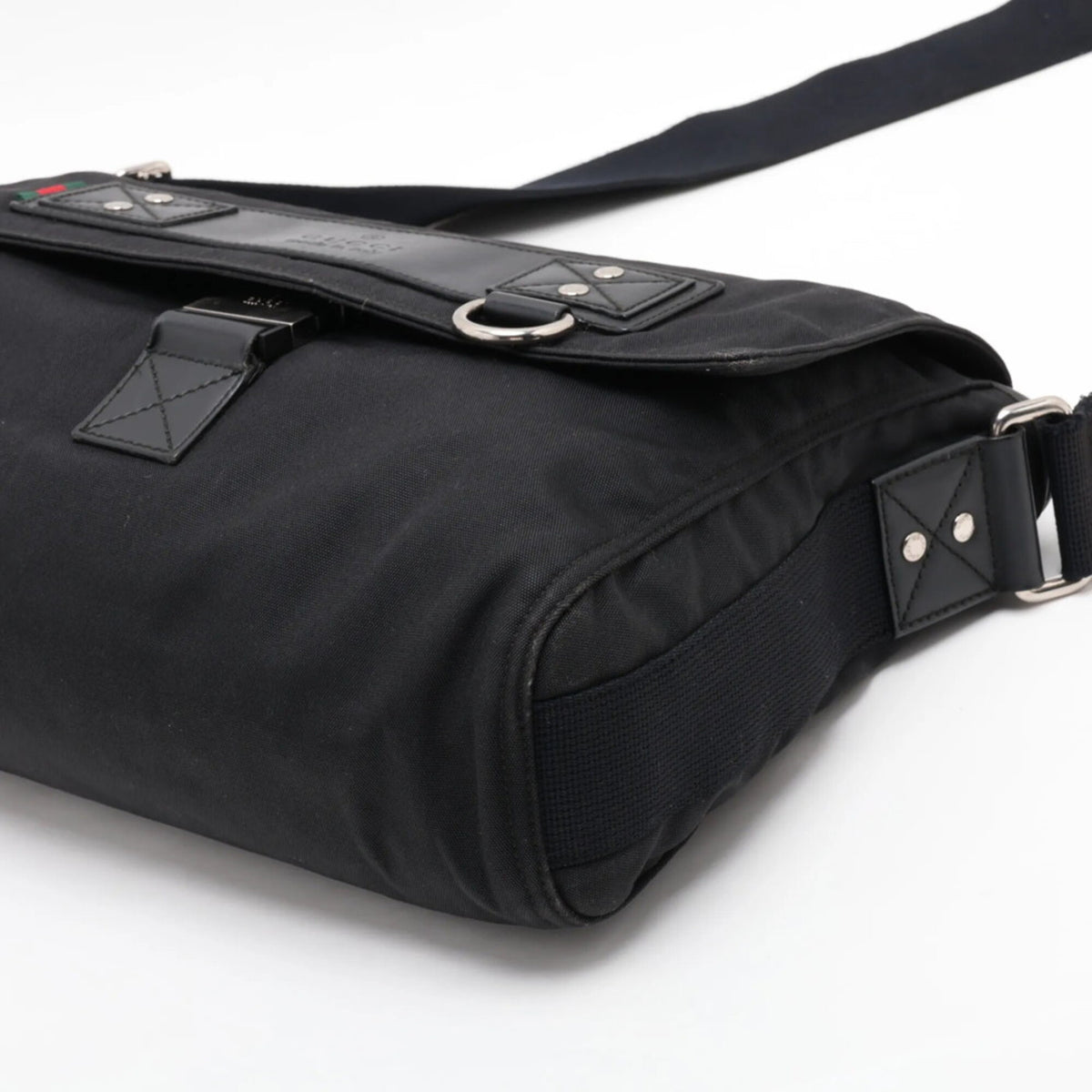 Gucci Black Leather Canvas Messenger Bag Shoulder Bag (Pre-Owned)