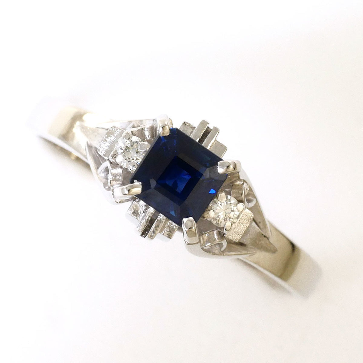 Unbranded Platinum Platinum 900 Band Ring (Pre-Owned)