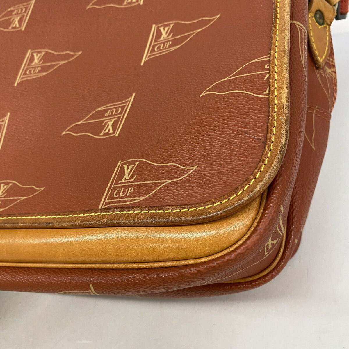 Louis Vuitton Red Color Shoulder Bag (Pre-Owned)