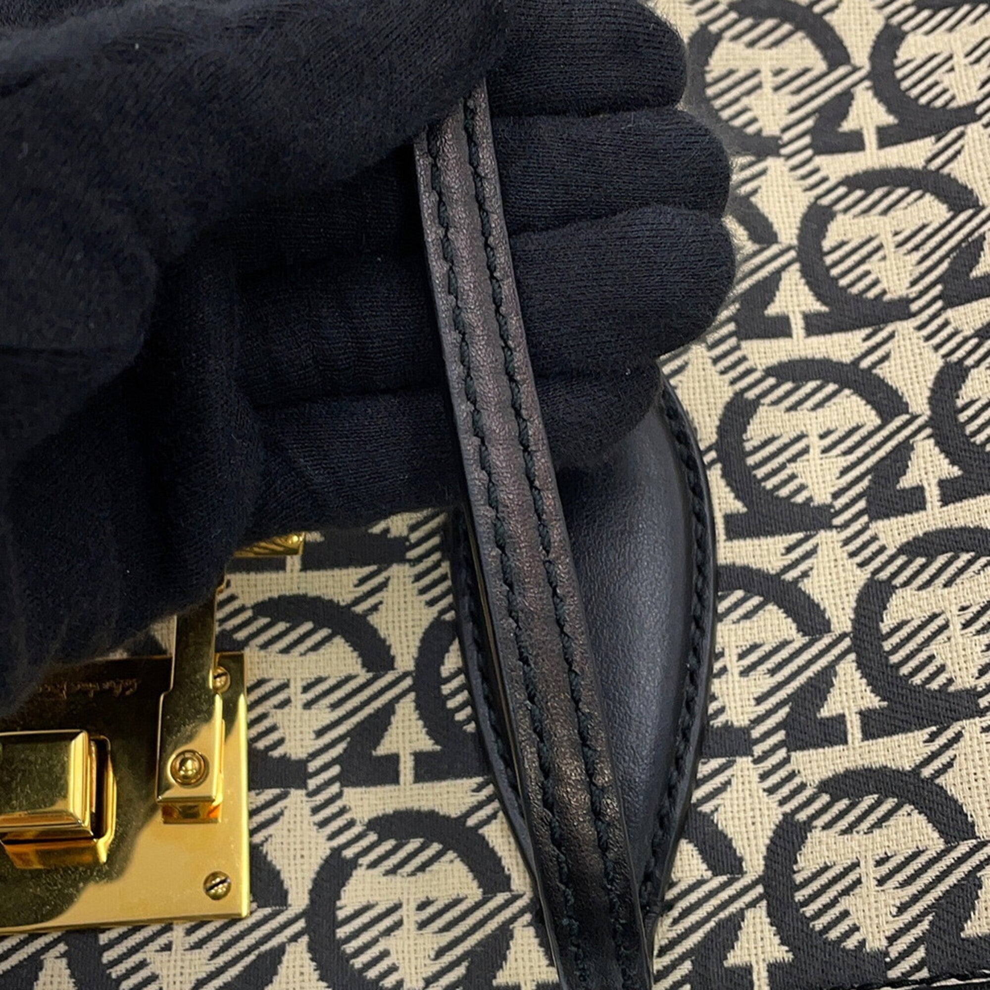 Salvatore Ferragamo Beige Black Canvas Leather Handbag Pouch Tote Bag (Pre-Owned)