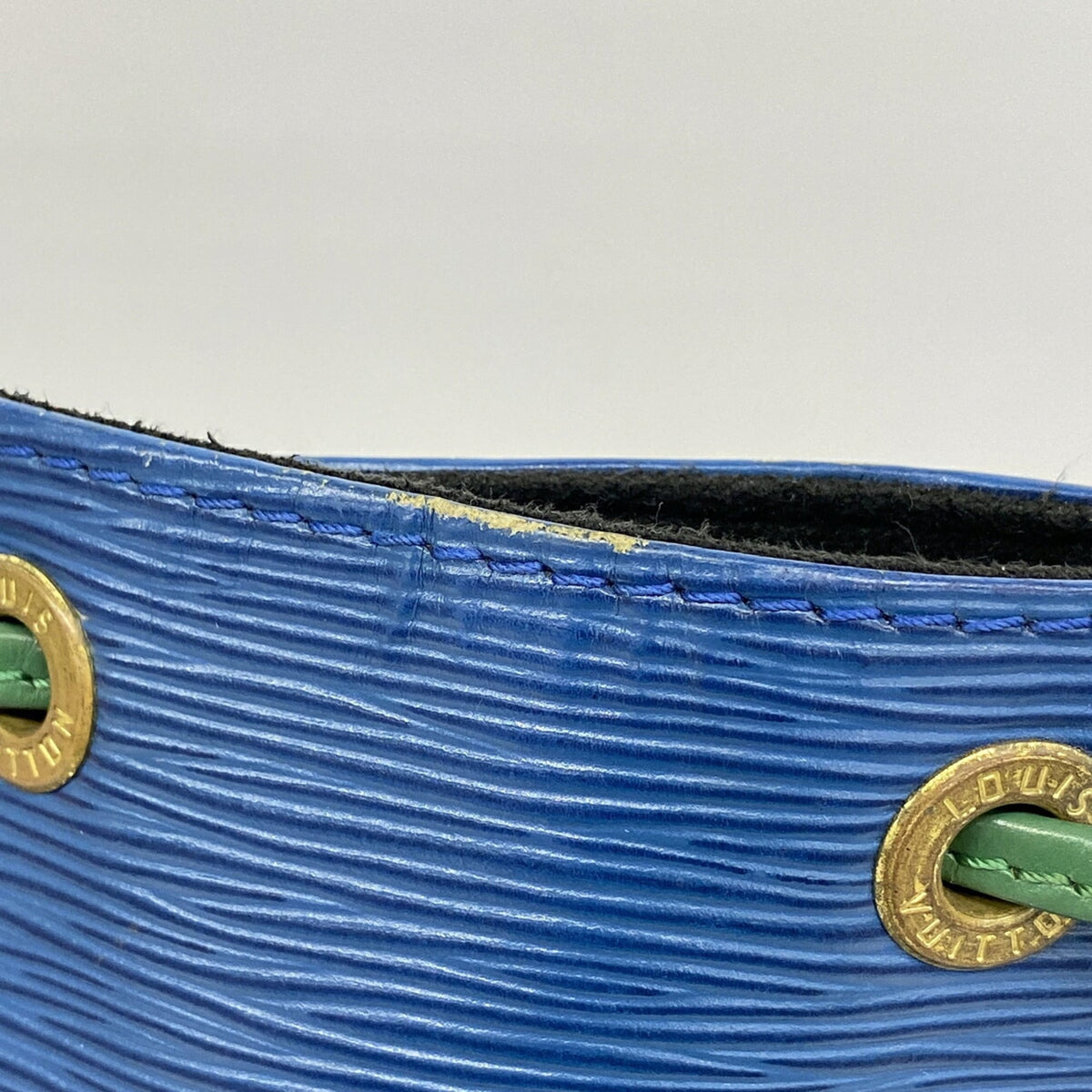 Louis Vuitton Borneo Green Toledo Blue Shoulder Bag (Pre-Owned)