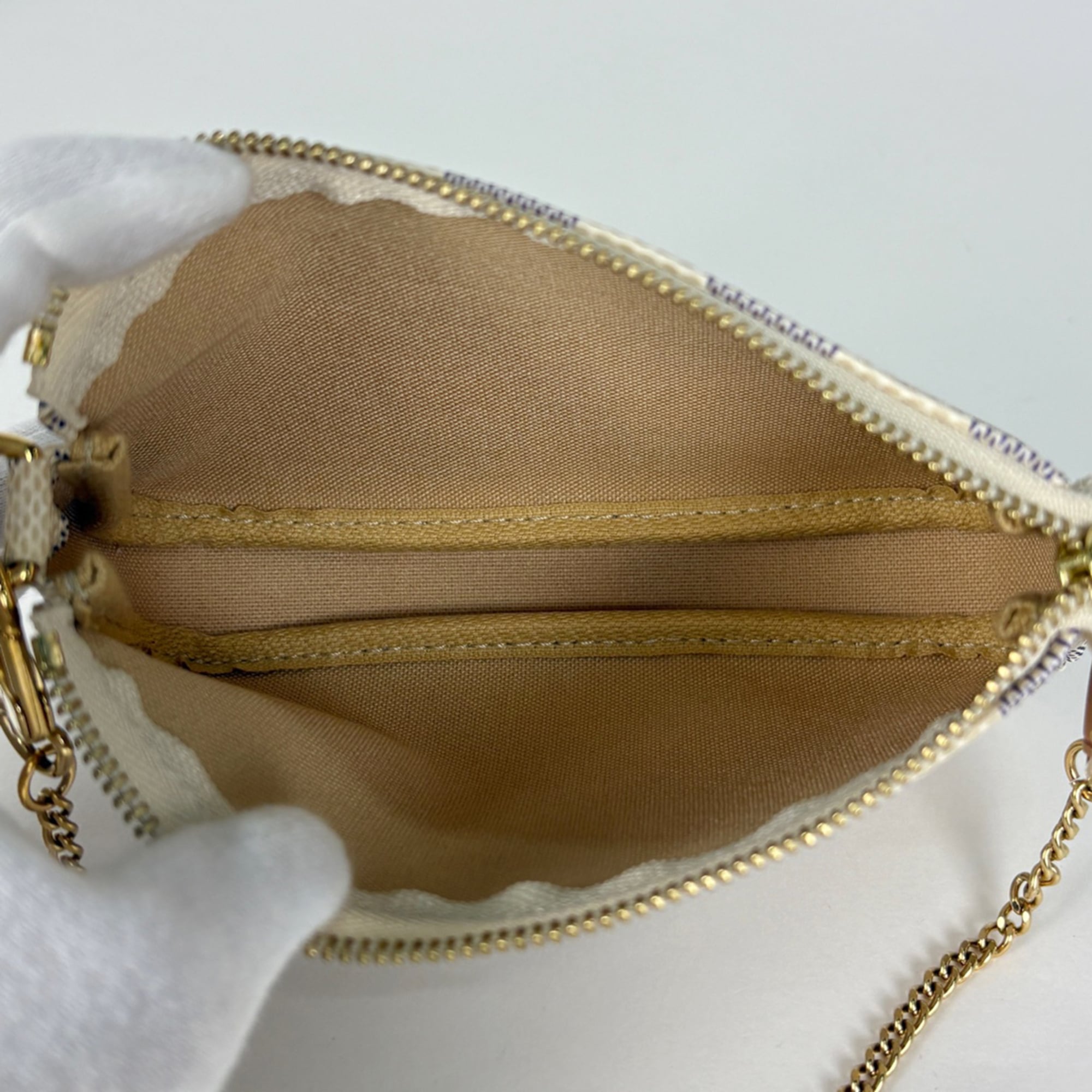 Louis Vuitton White Damier Azur Pochette Pouch (Pre-Owned)