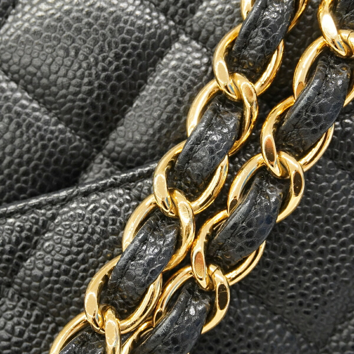 Chanel Black Grained Calfskin Shoulder Bag (Pre-Owned)