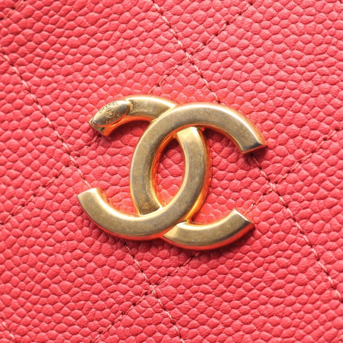 Chanel Pink Grained Calfskin Handbag Shoulder Bag (Pre-Owned)