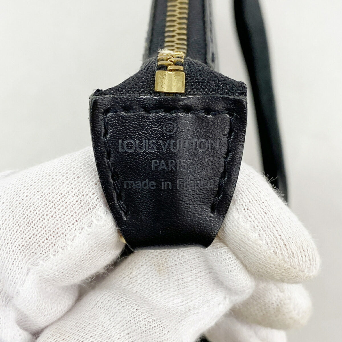 Louis Vuitton Noir Pouch (Pre-Owned)