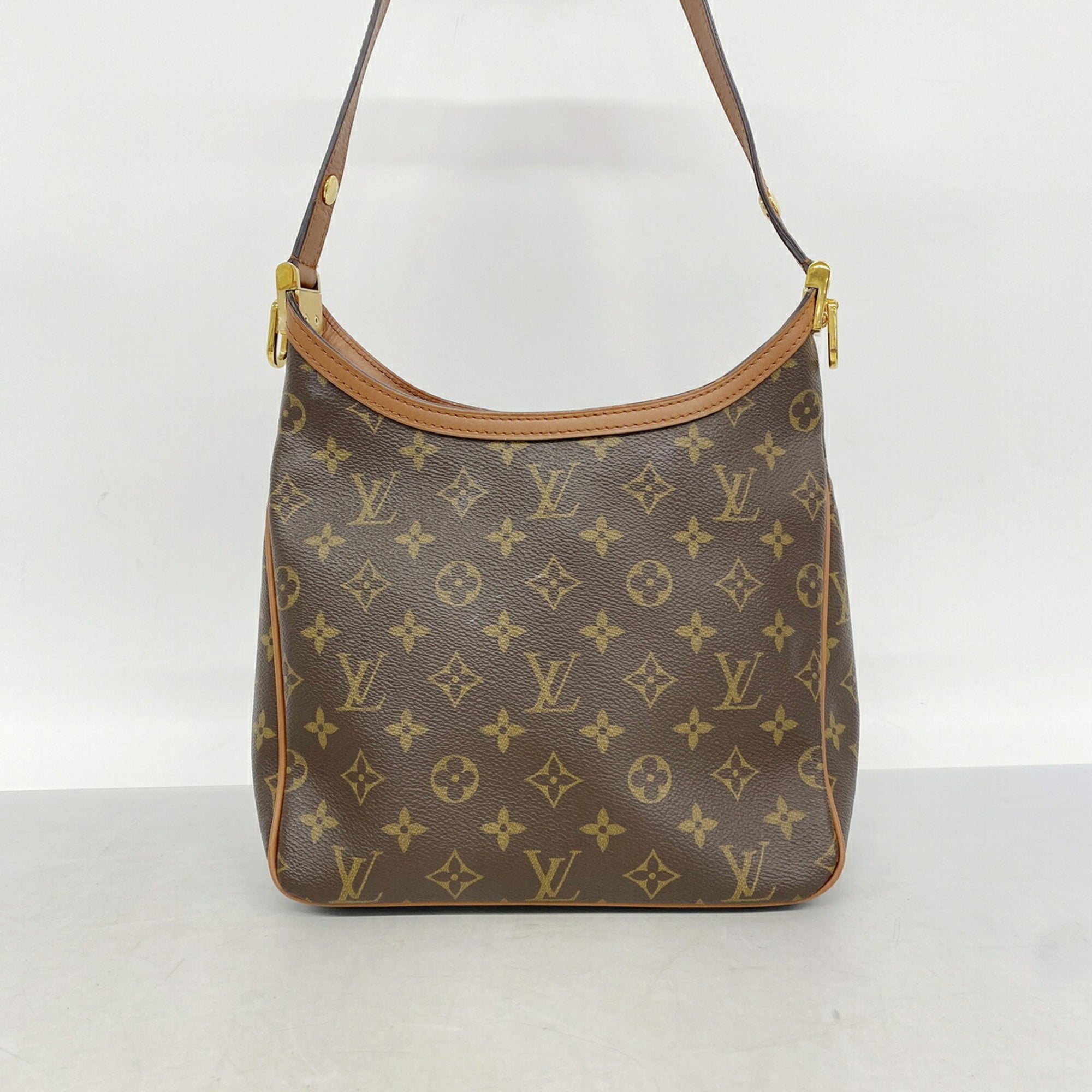 Louis Vuitton Brown Shoulder Bag (Pre-Owned)