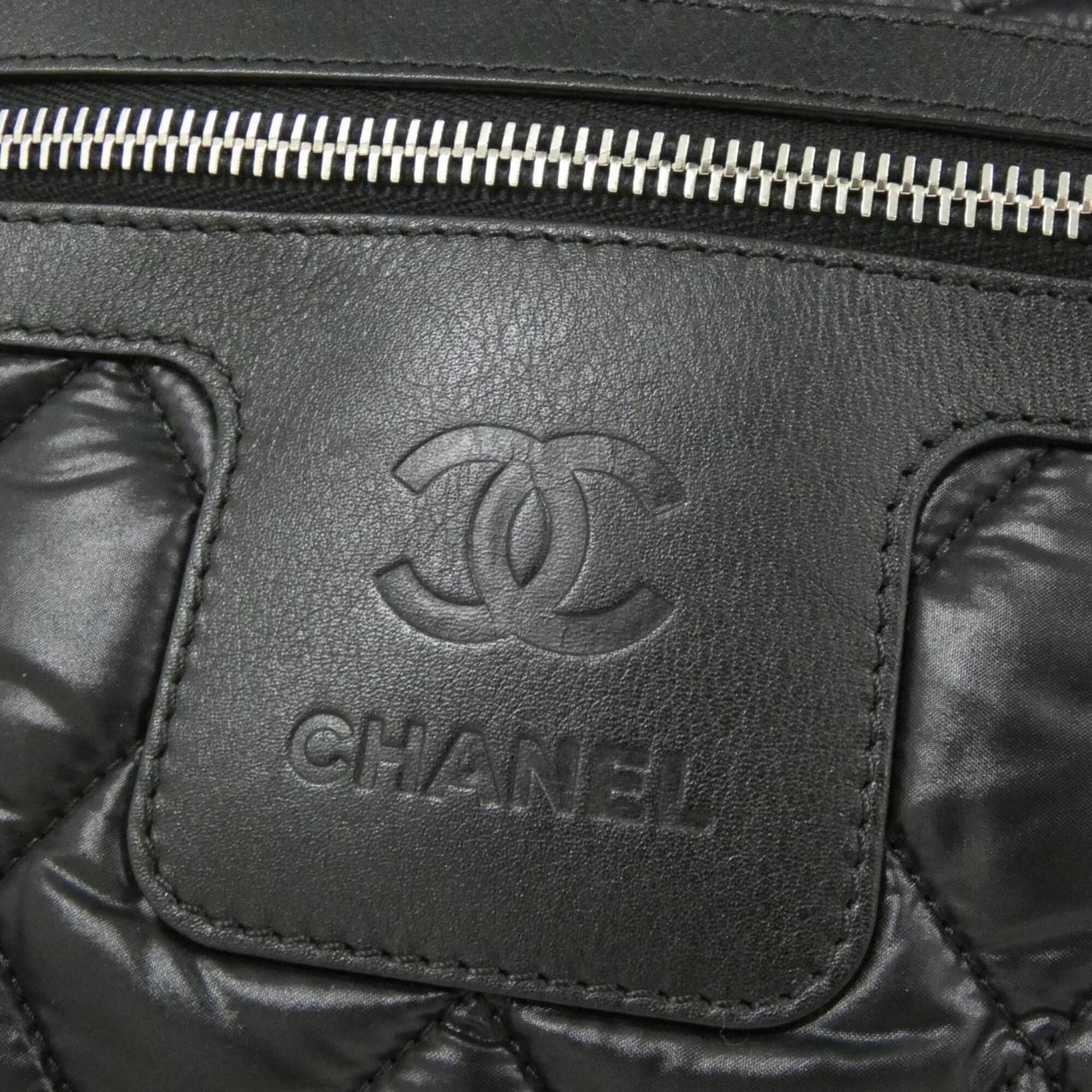Chanel Black Nylon Handbag (Pre-Owned)