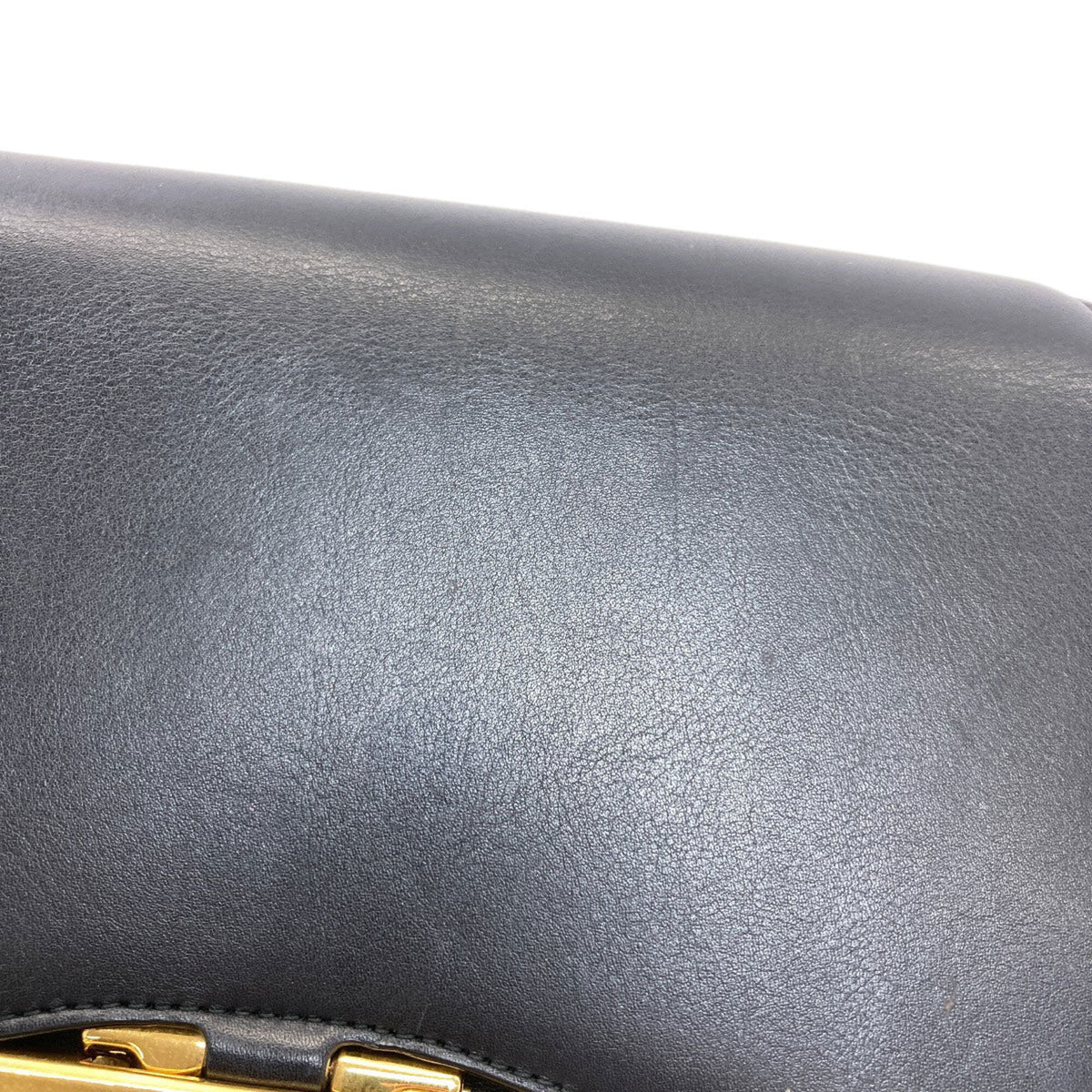 Salvatore Ferragamo Black Leather Shoulder Bag (Pre-Owned)