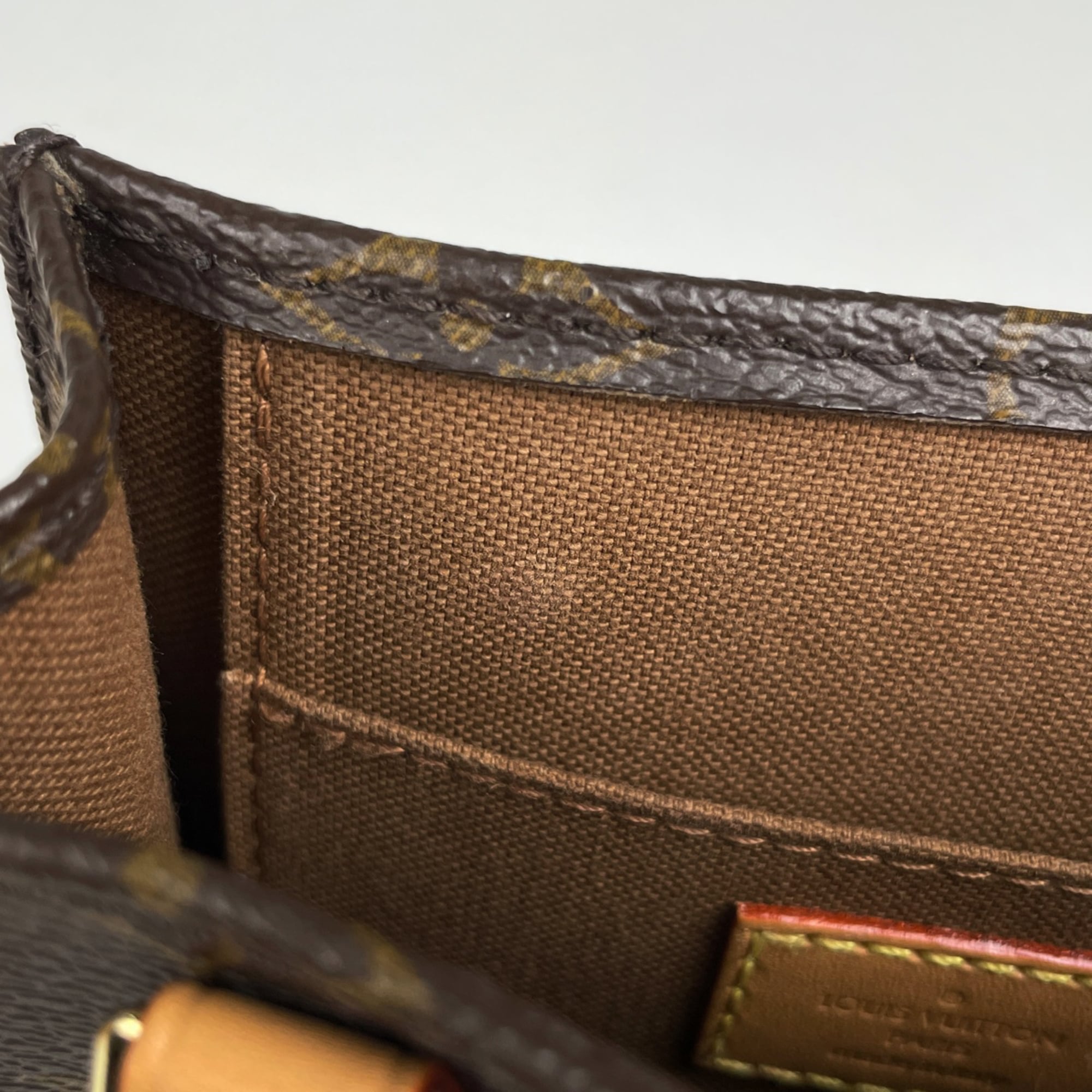 Louis Vuitton Brown Monogram Handbag (Pre-Owned)