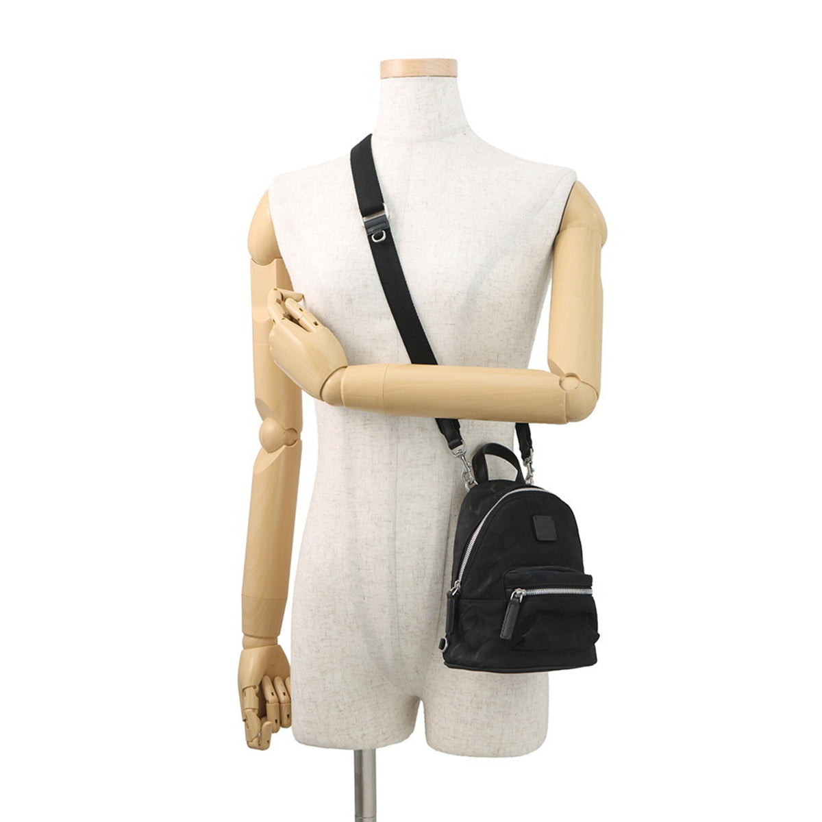 Mcm Black Nylon Shoulder Bag (Pre-Owned)