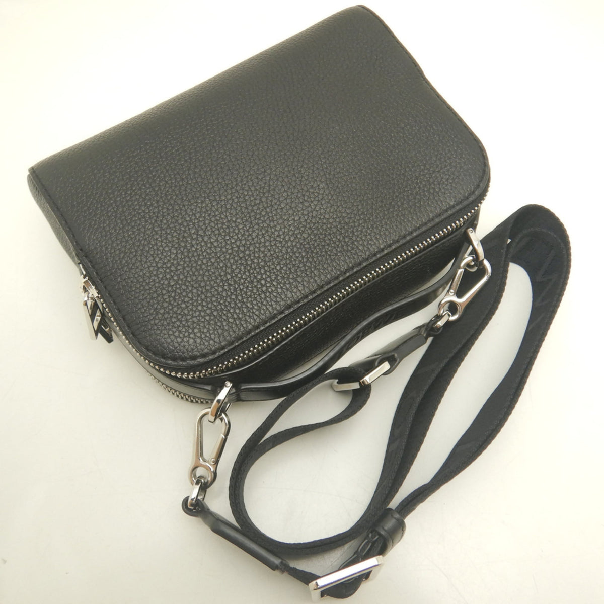 Loewe Black Leather Shoulder Bag Sling Bag (Pre-Owned)