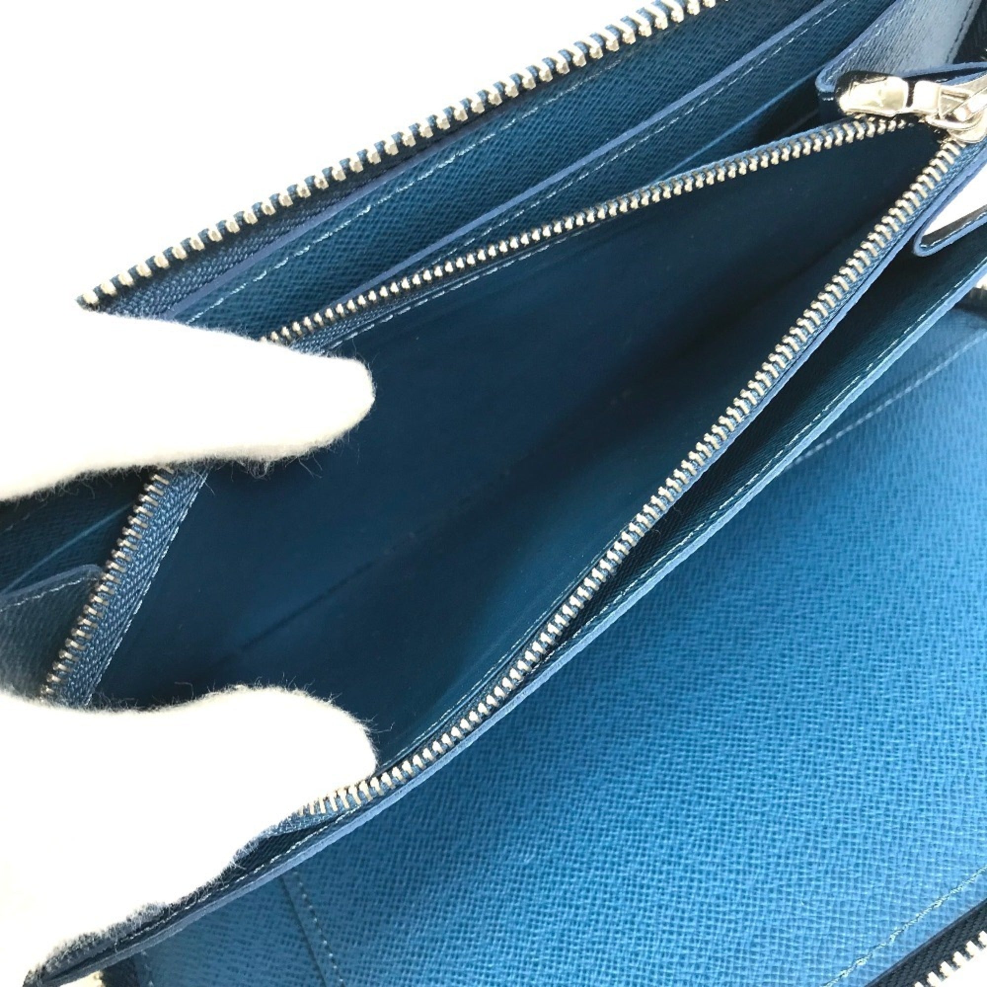 Louis Vuitton Epi Navy Epi Leather Long Wallet (Bi-Fold) (Pre-Owned)